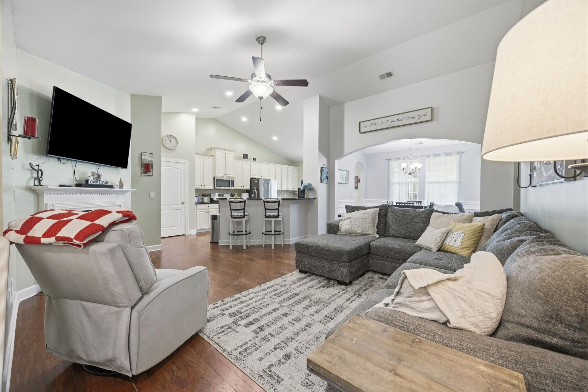 1758 Legacy Loop Property Photo 8