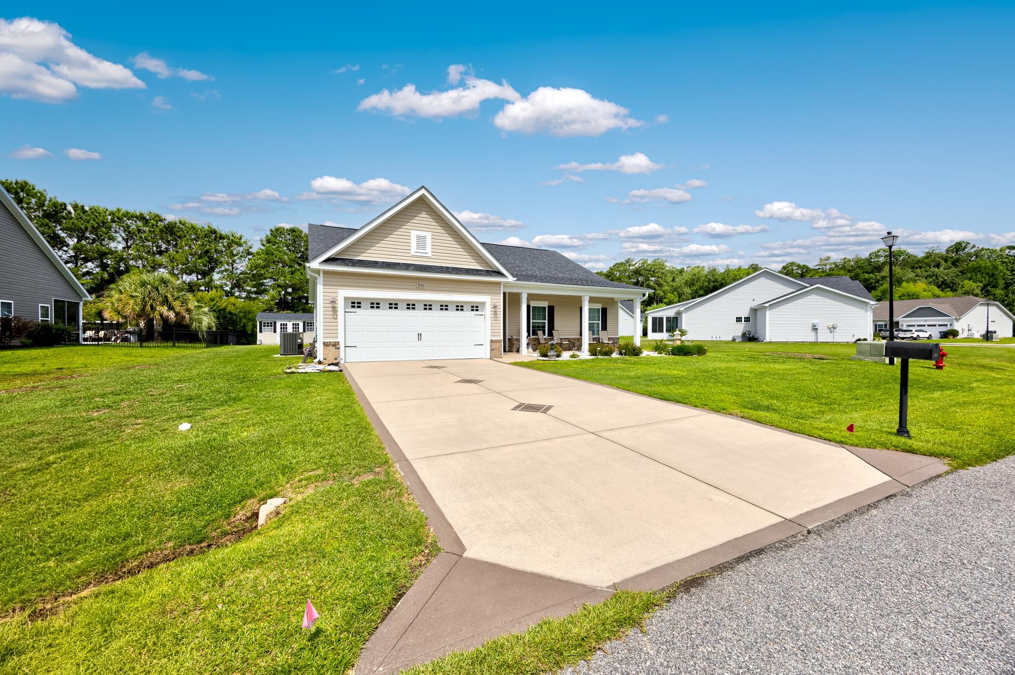 840 Derbyshire Ct. Property Photo 2