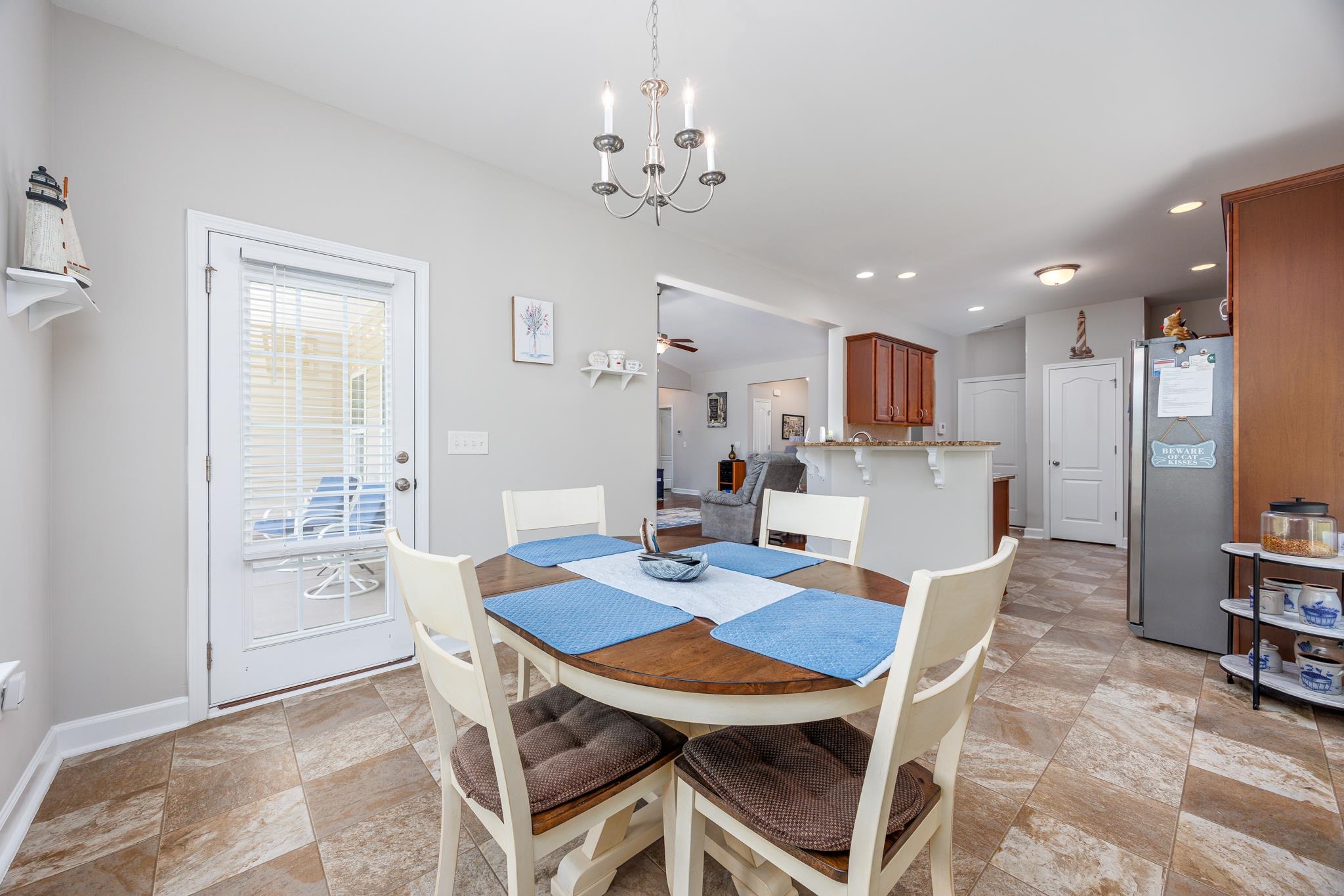 840 Derbyshire Ct. Property Photo 17