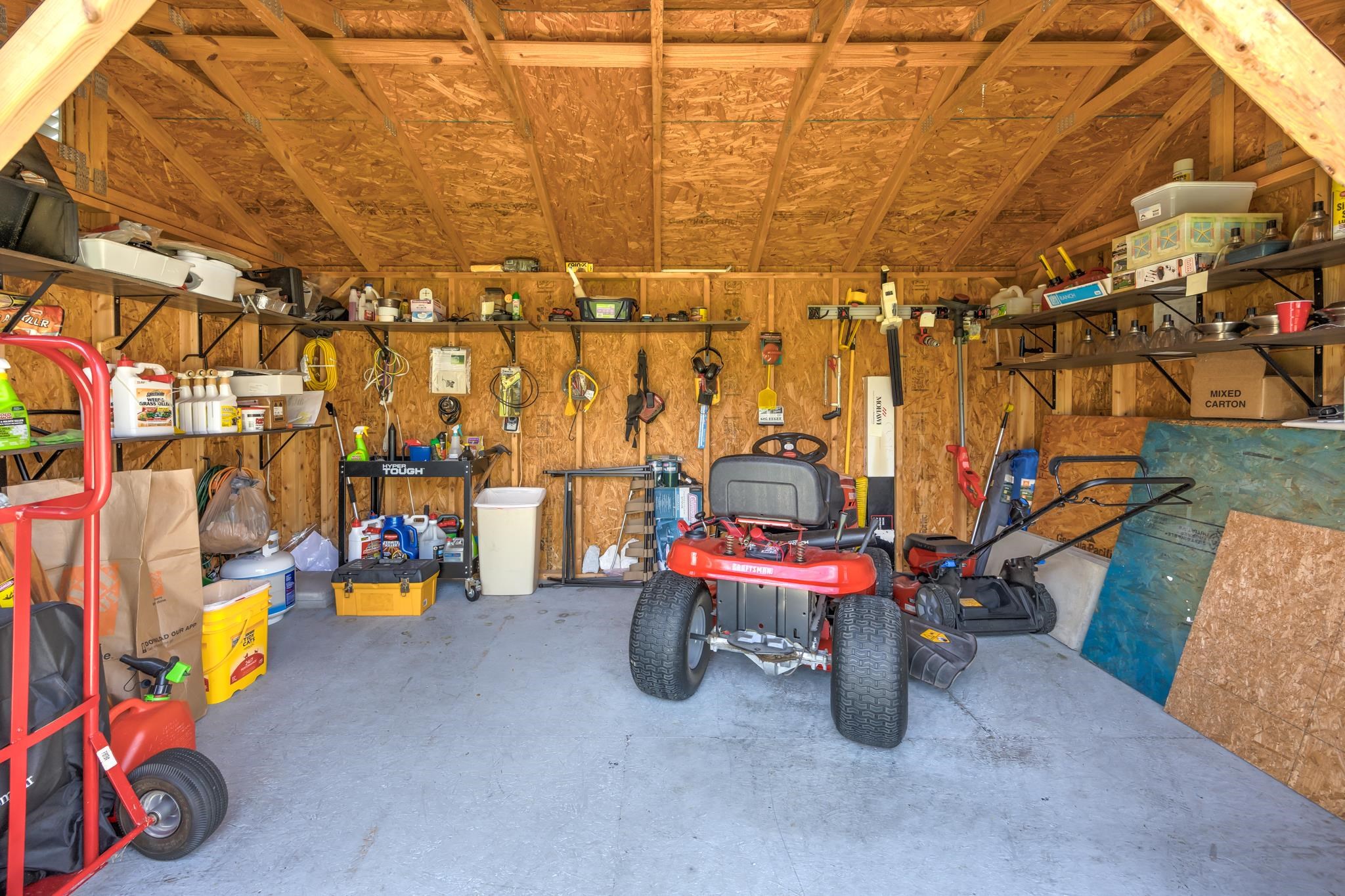 840 Derbyshire Ct. Property Photo 38
