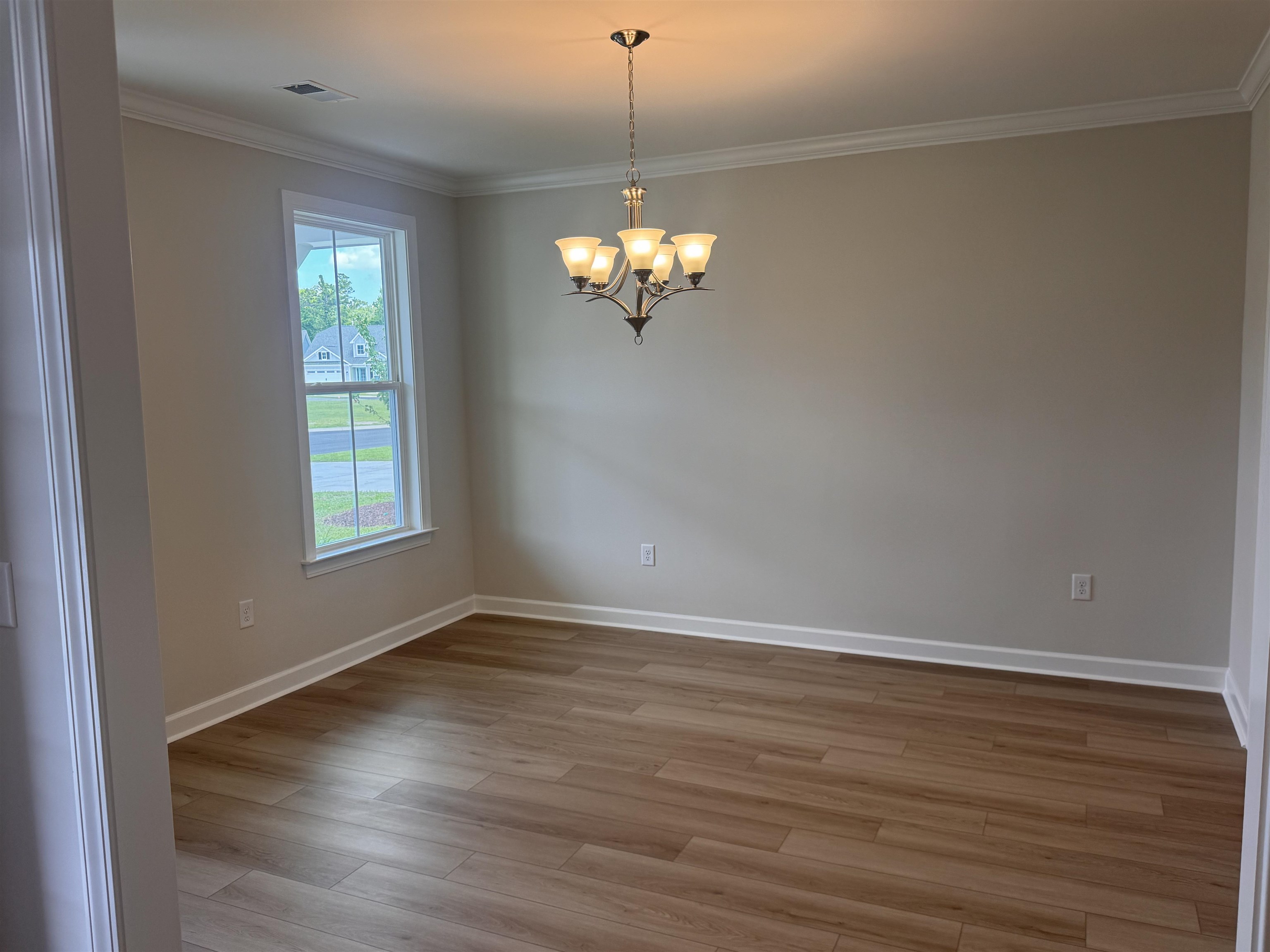 405 Starlit Way Property Photo 6