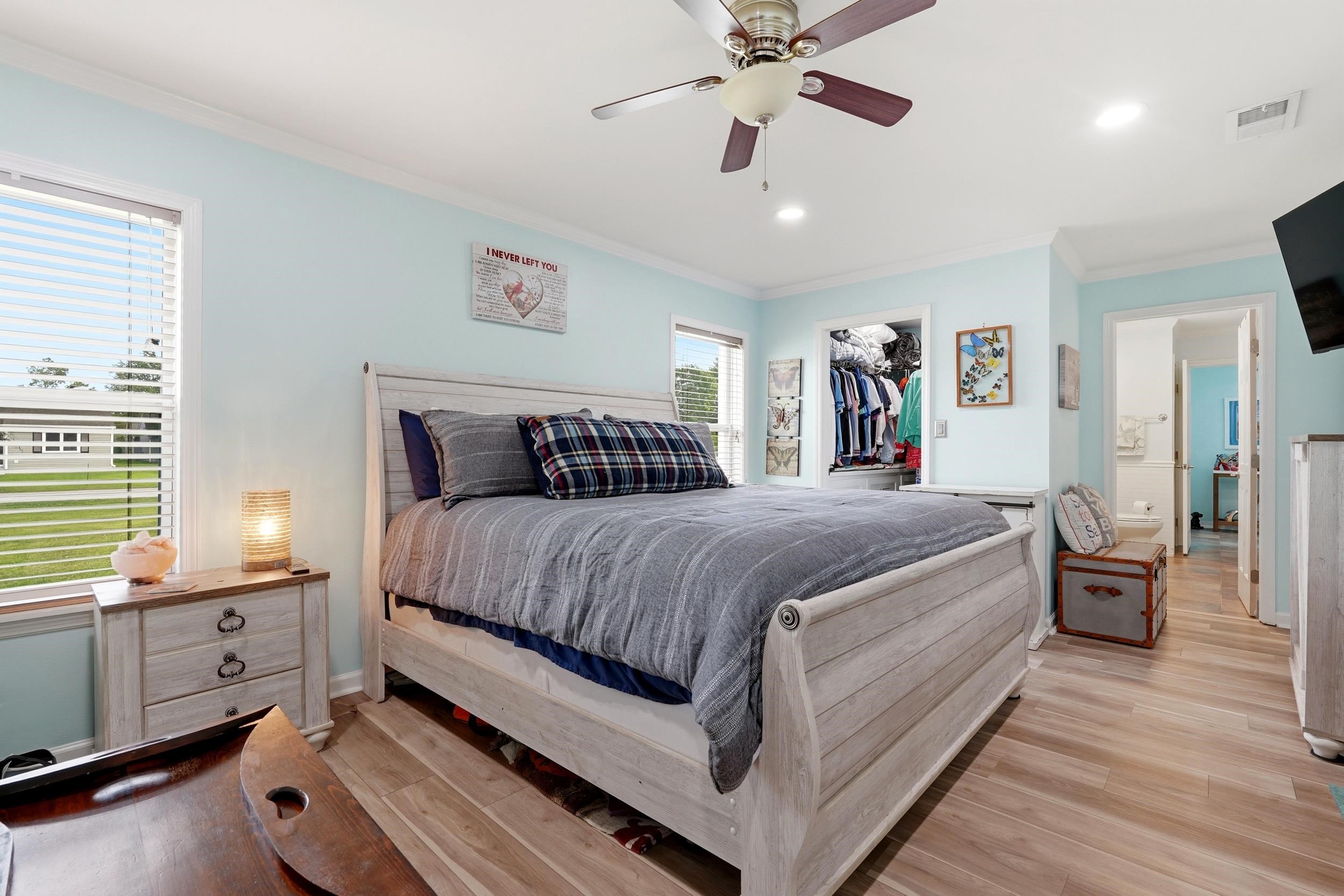 105 Saint Andrews Ct. Property Photo 22