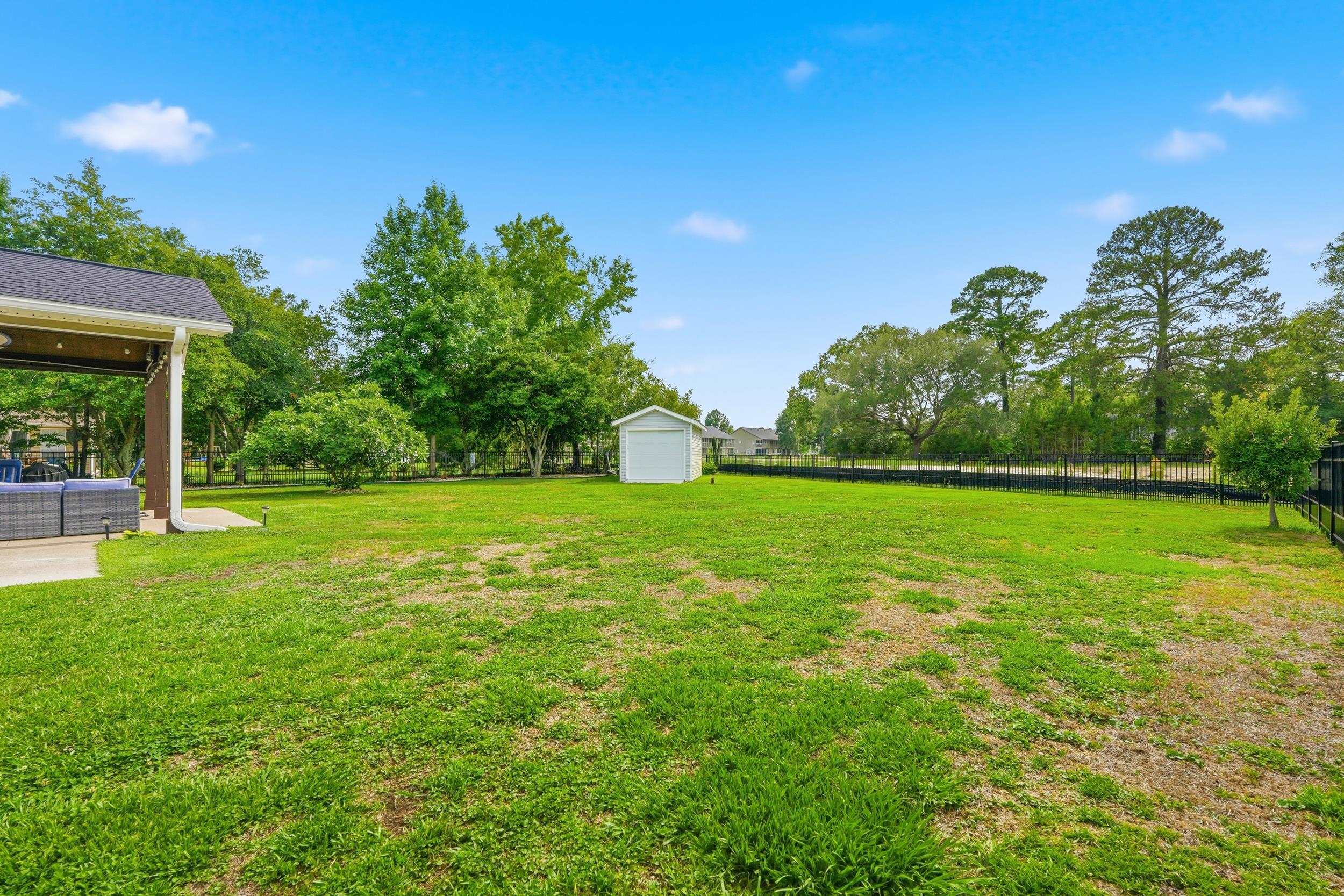 105 Saint Andrews Ct. Property Photo 32