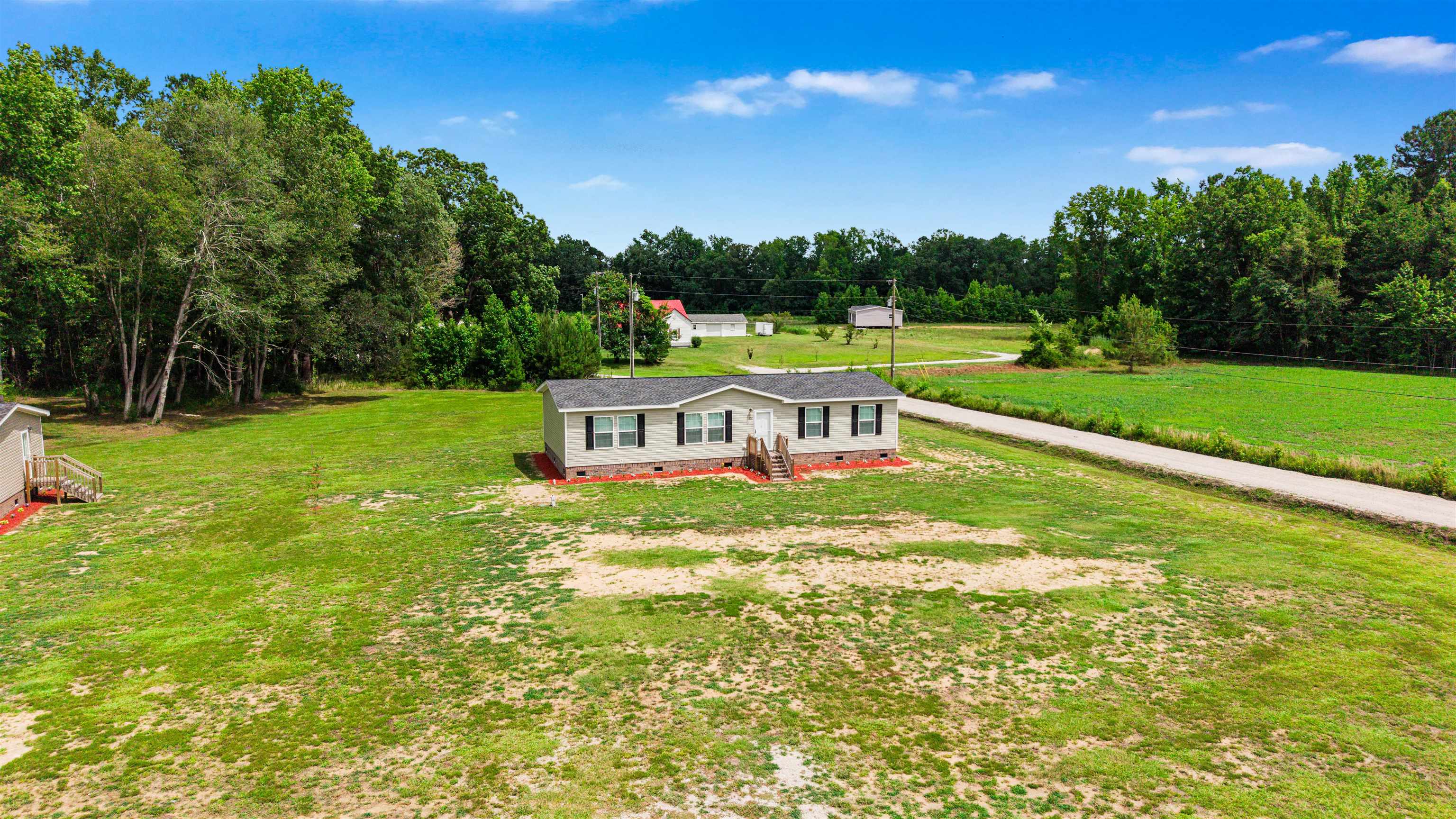 820 S Midway Hwy. Property Photo 1