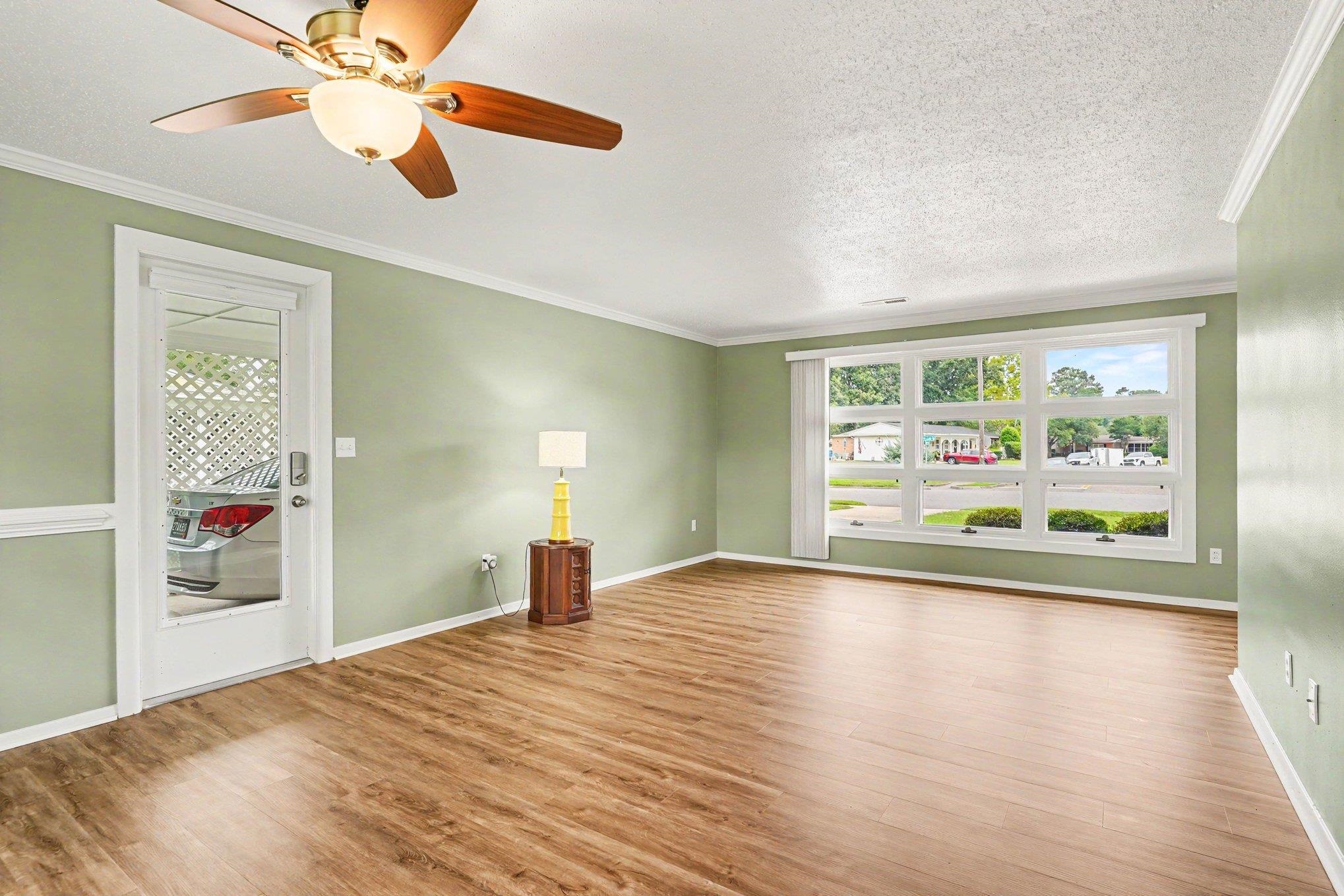 658 Mallard Lake Dr. Property Photo 6