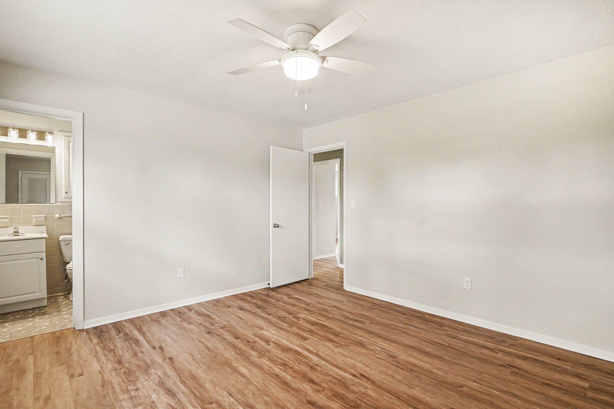 658 Mallard Lake Dr. Property Photo 14