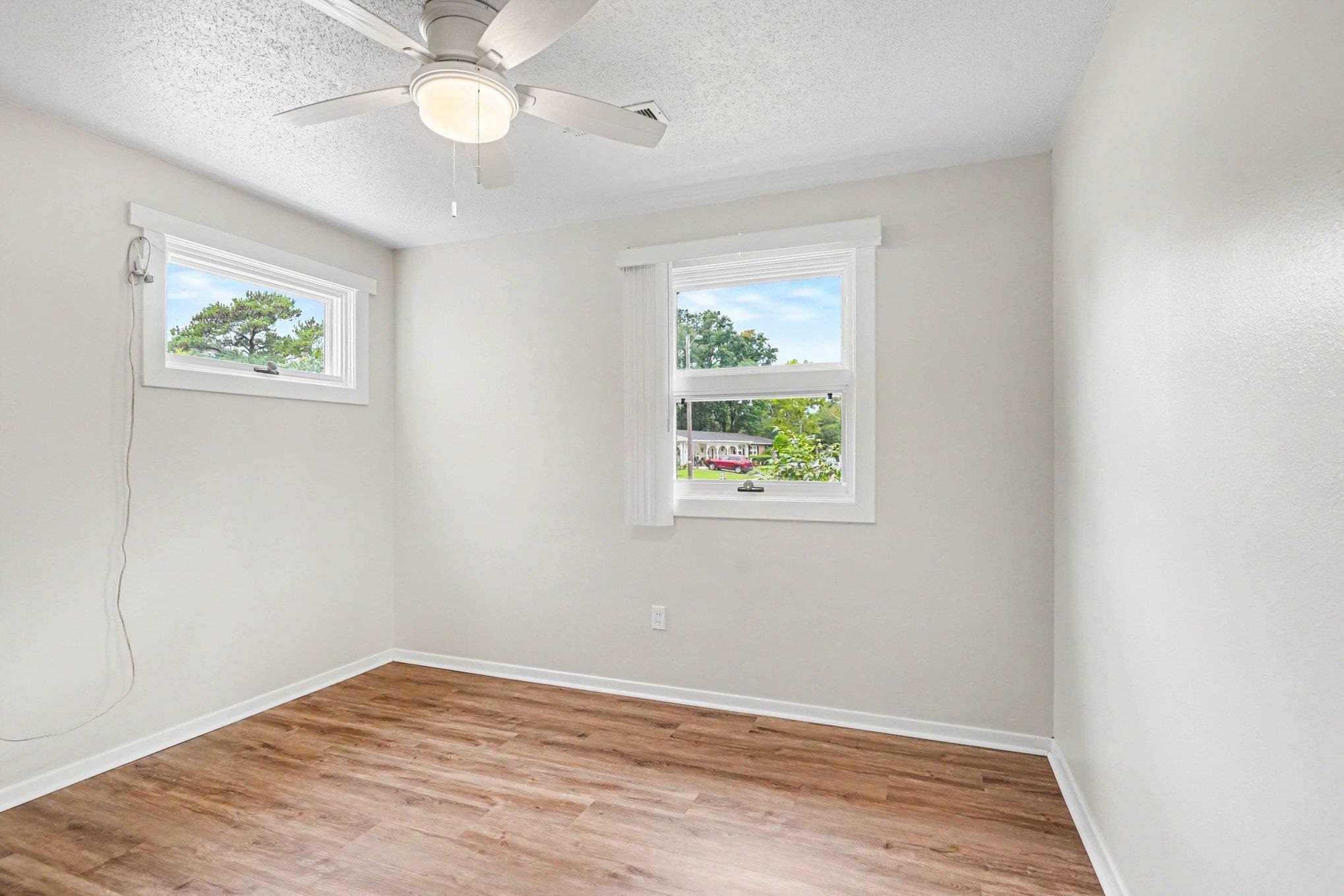 658 Mallard Lake Dr. Property Photo 18