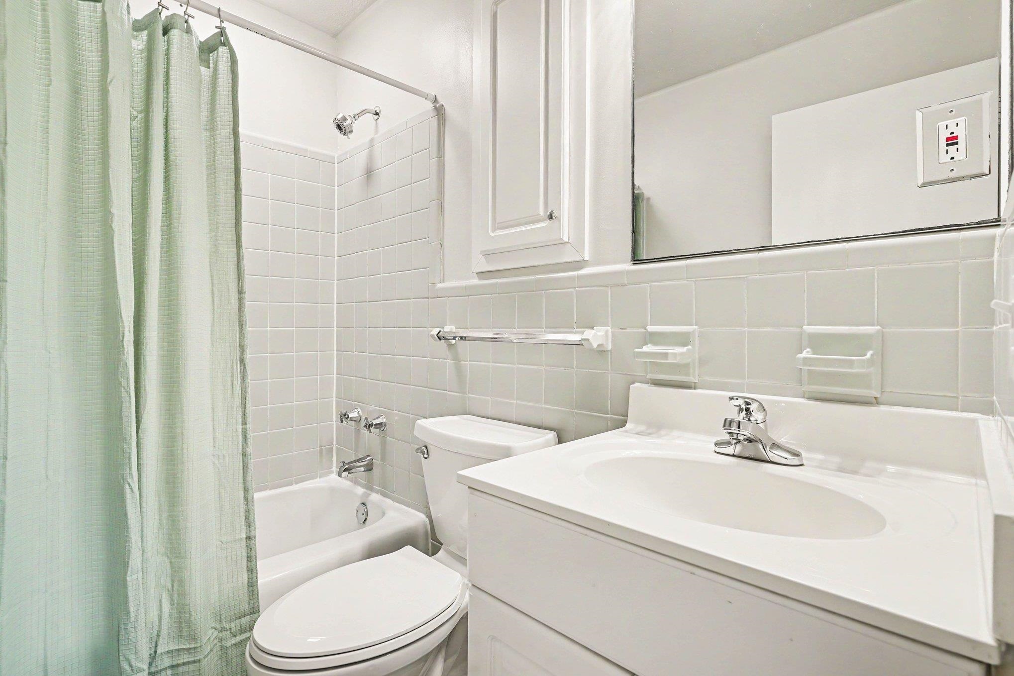 658 Mallard Lake Dr. Property Photo 21