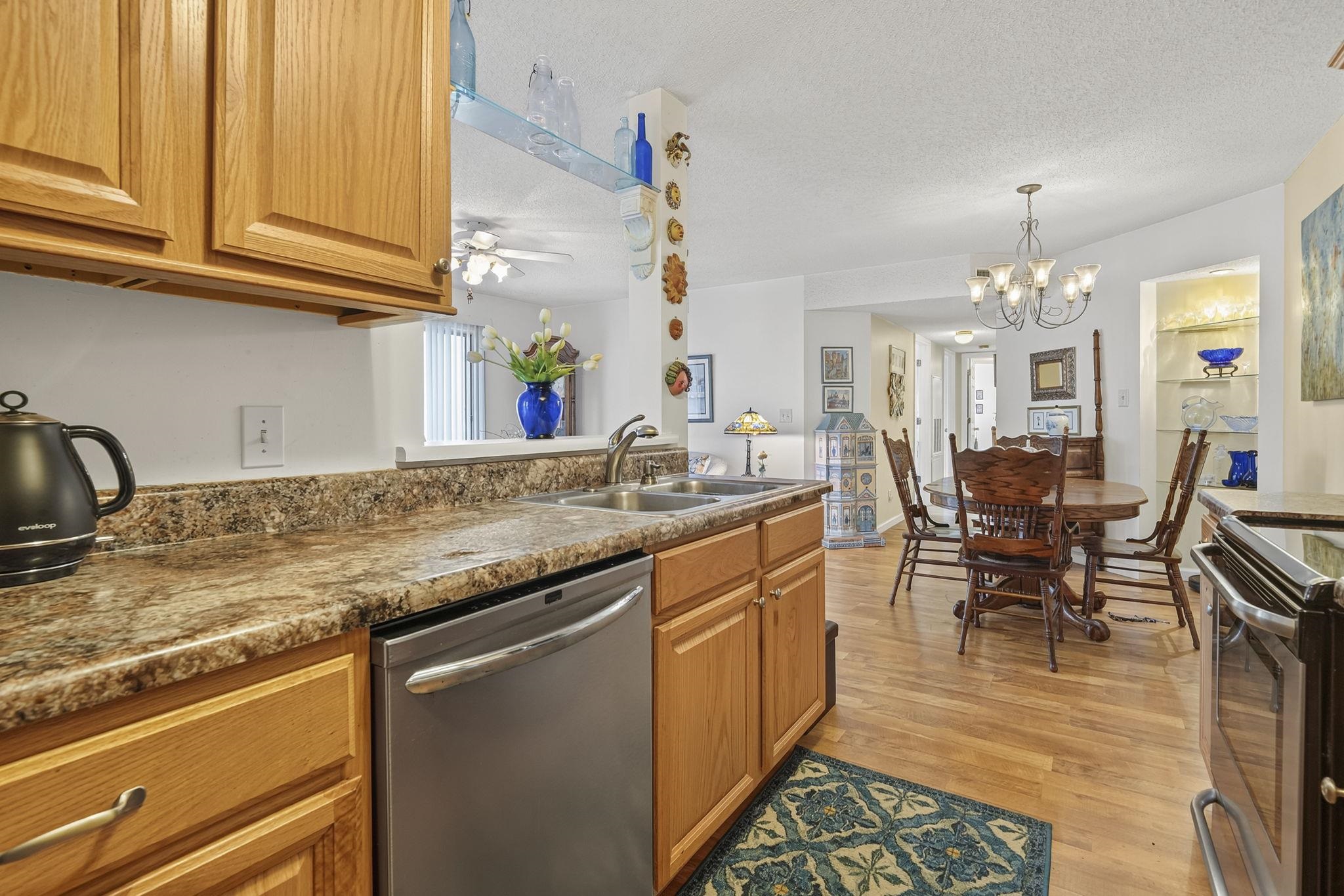2150 Clearwater Dr. Property Photo 9