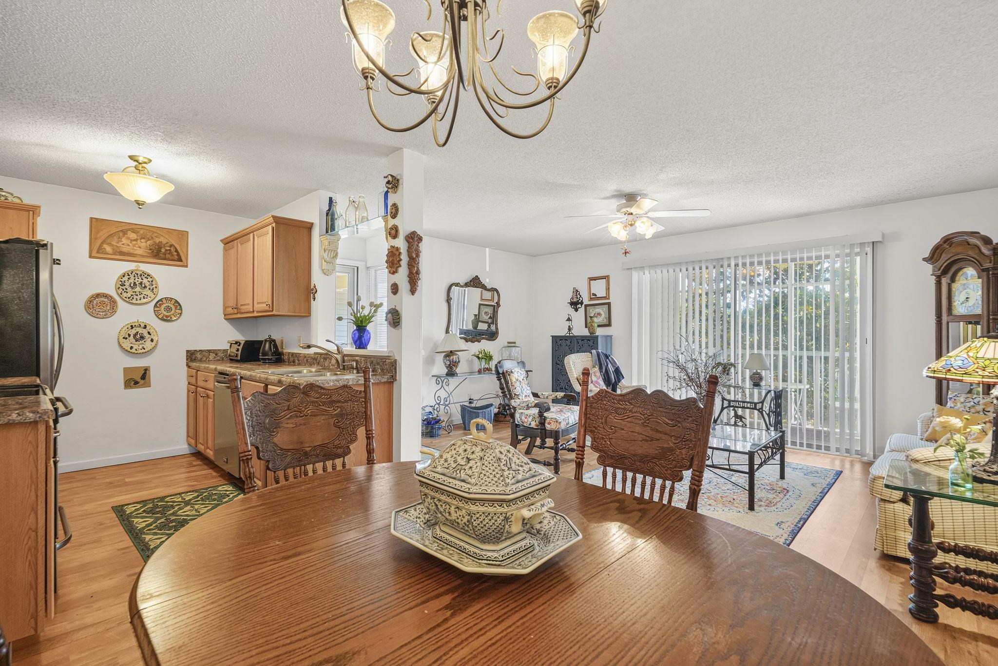 2150 Clearwater Dr. Property Photo 12