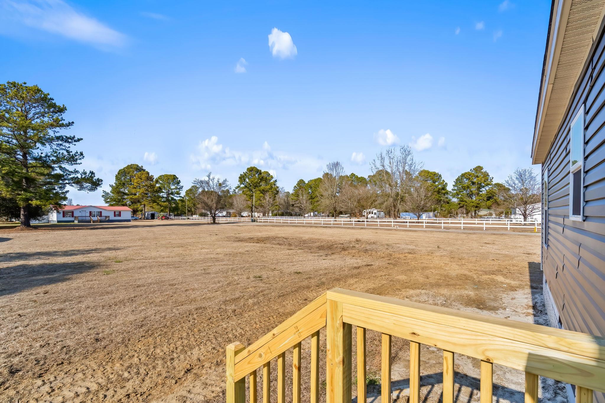 2409 Satellite Circle Property Photo 3