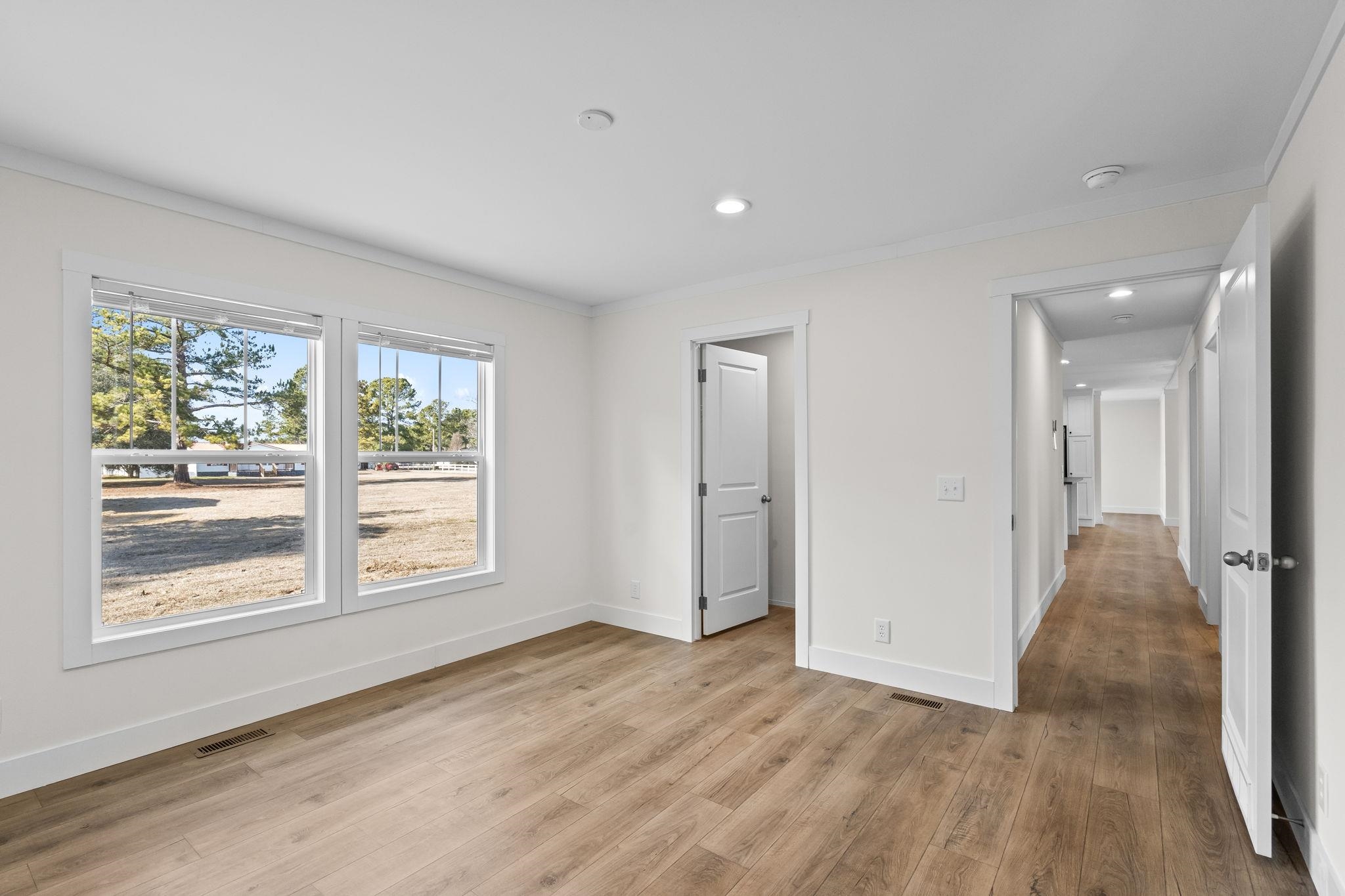 2409 Satellite Circle Property Photo 11