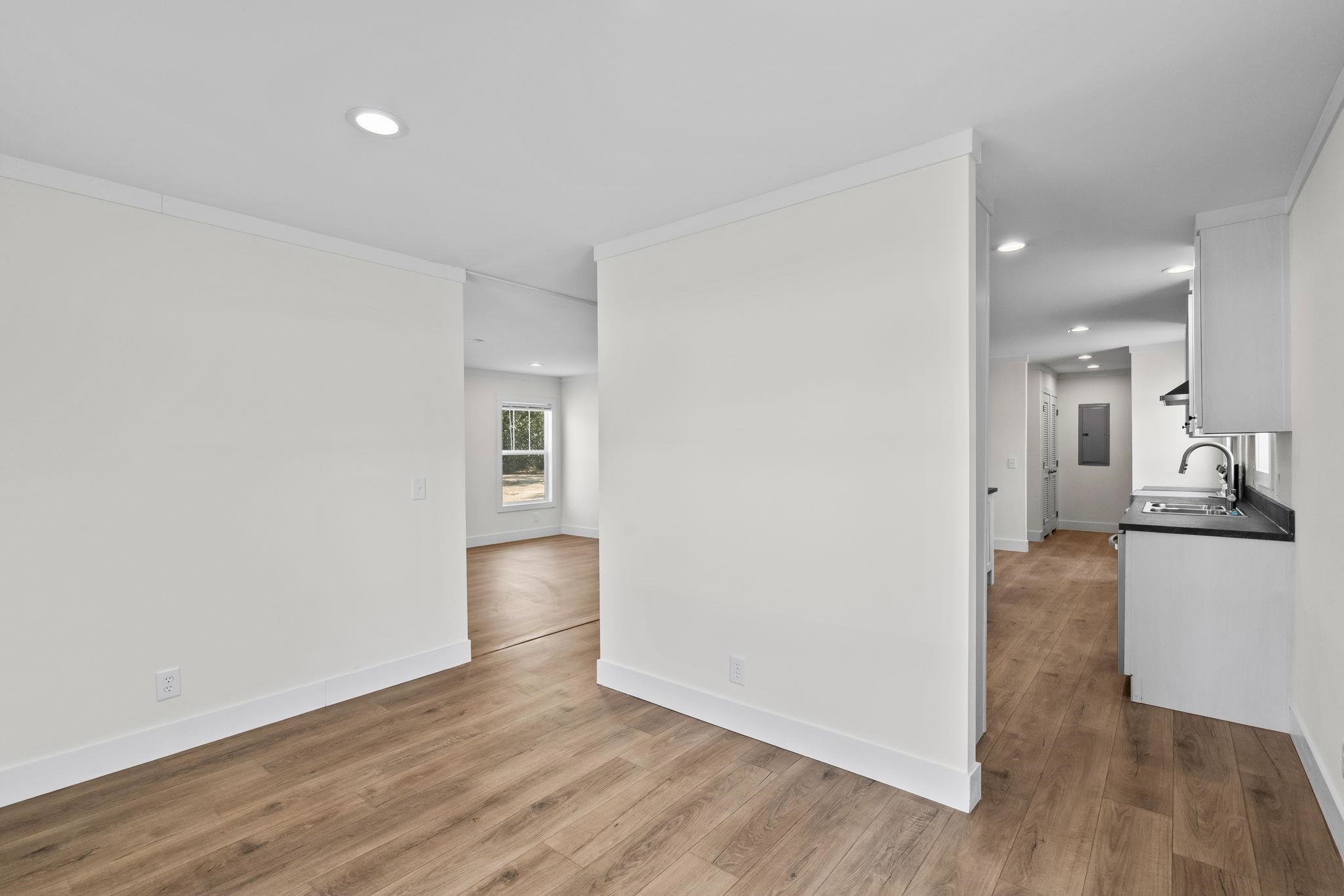 2409 Satellite Circle Property Photo 12