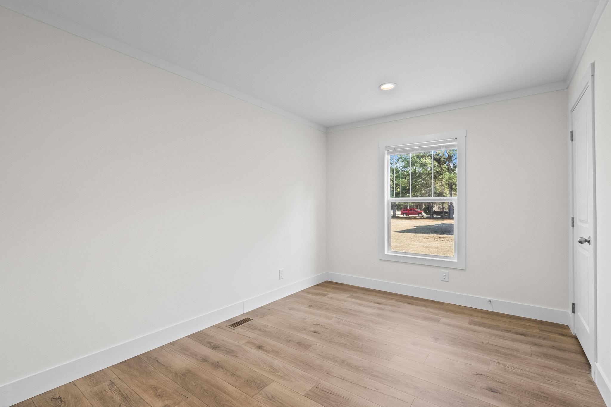 2409 Satellite Circle Property Photo 13