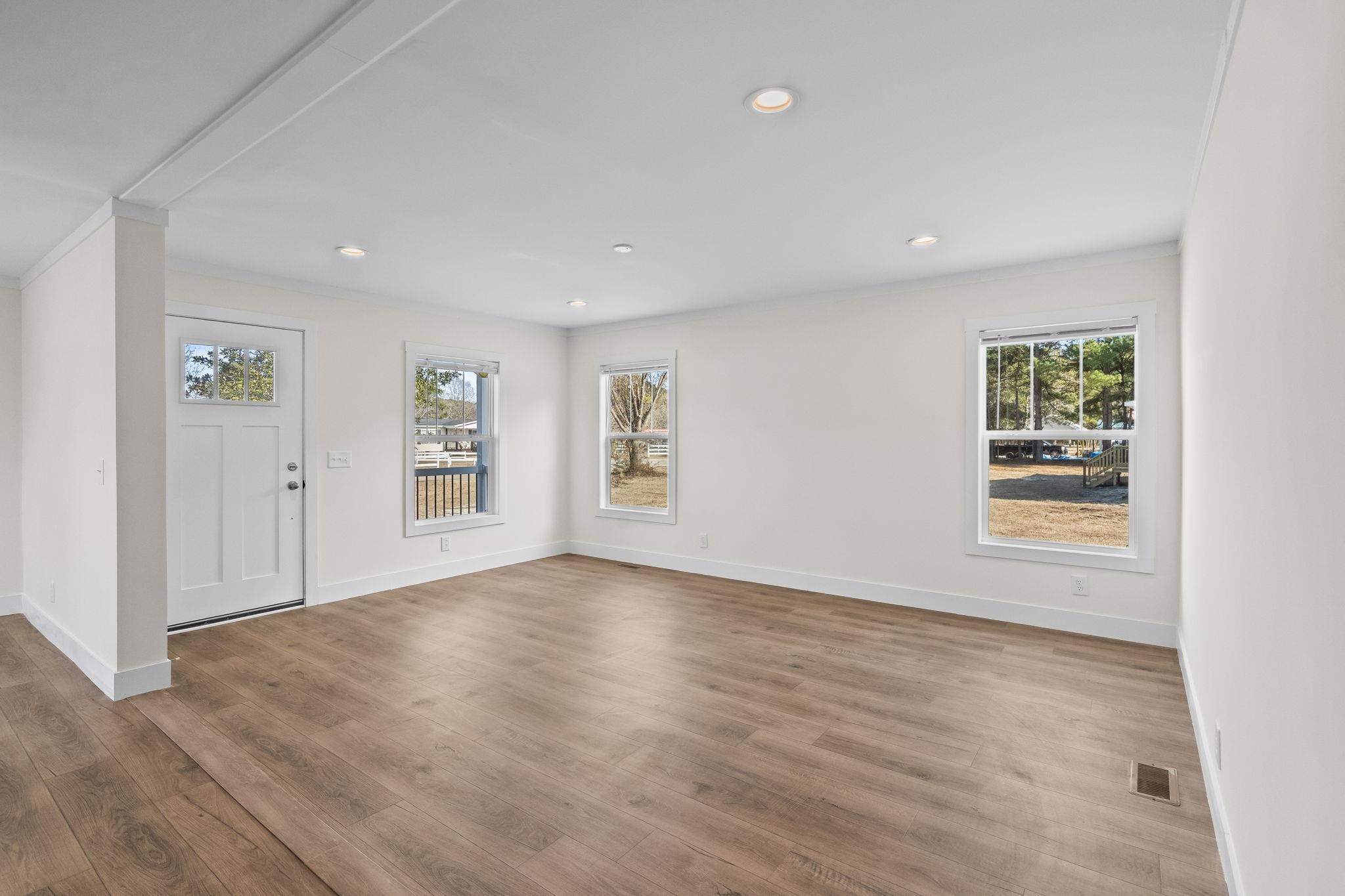 2409 Satellite Circle Property Photo 19
