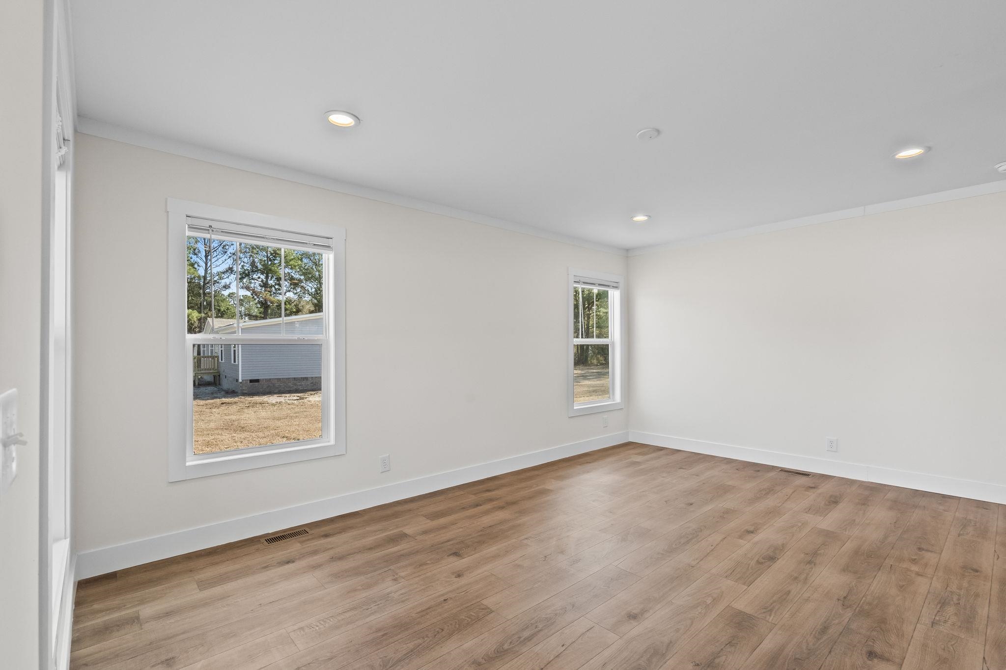 2409 Satellite Circle Property Photo 20