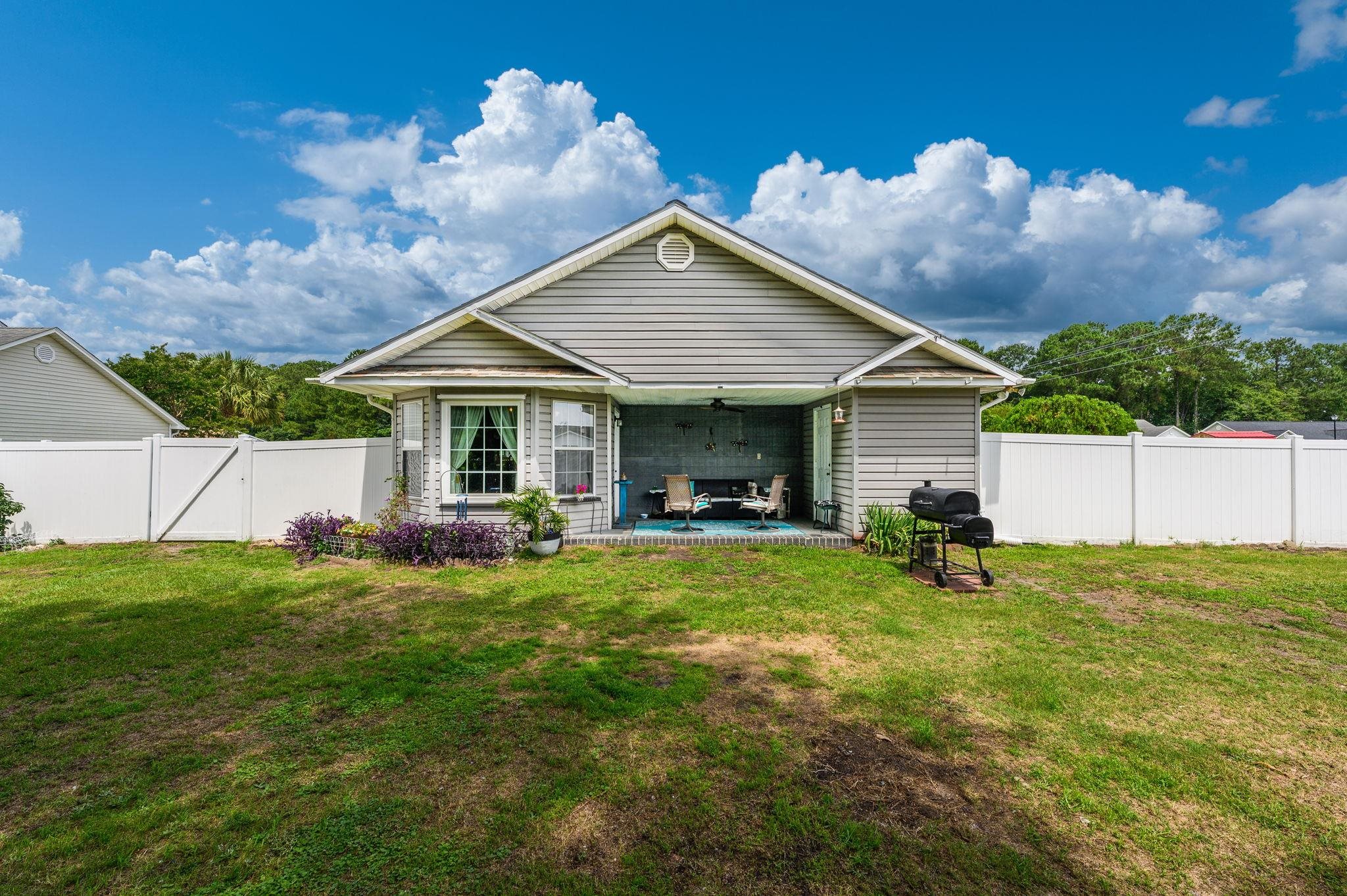 1001 Chateau Dr. Property Photo 17