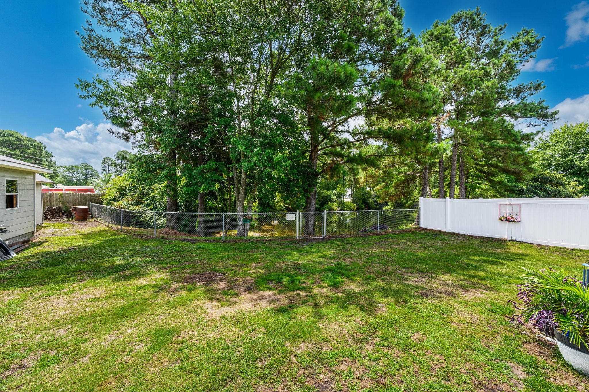 1001 Chateau Dr. Property Photo 20