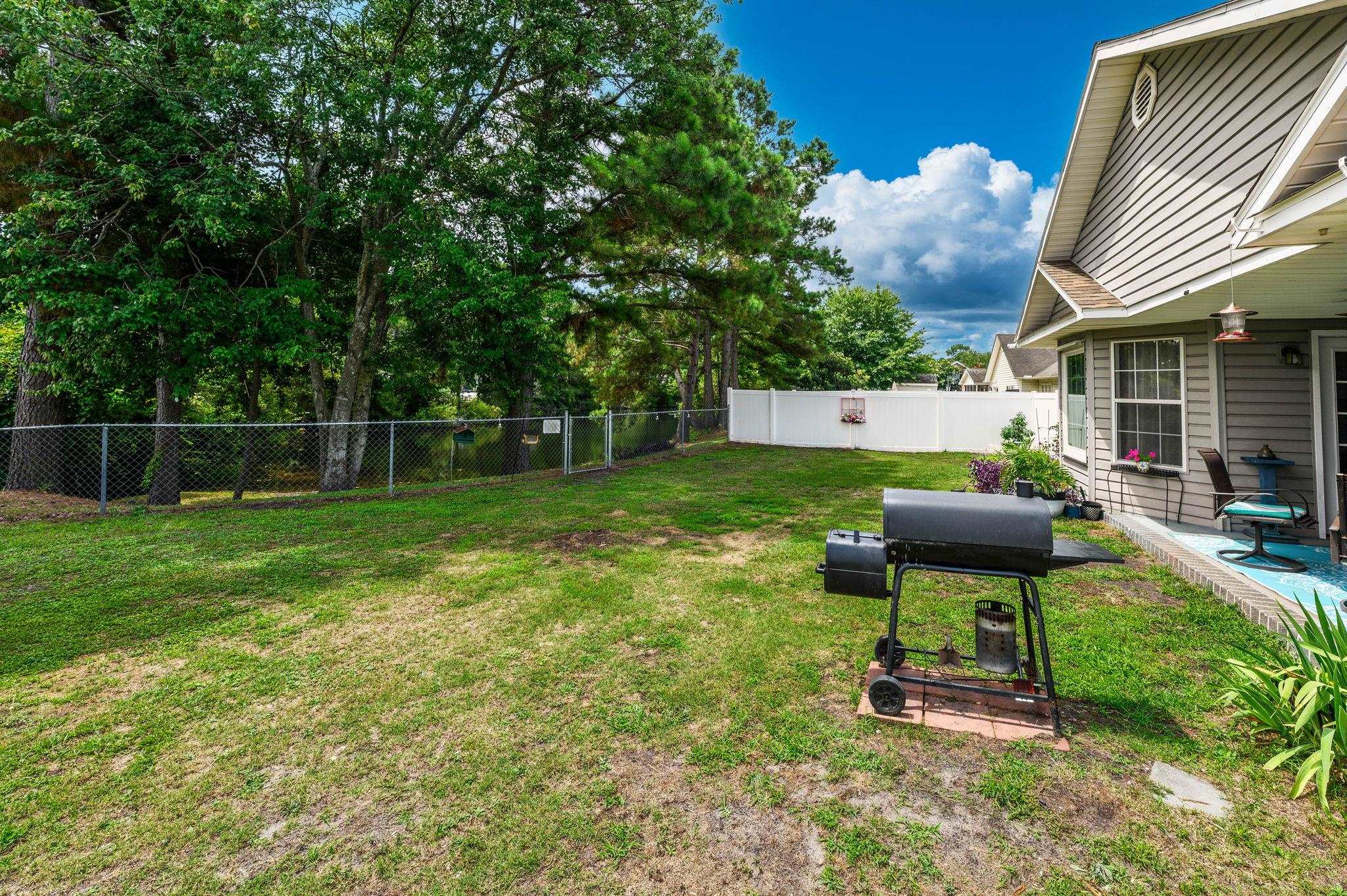 1001 Chateau Dr. Property Photo 25