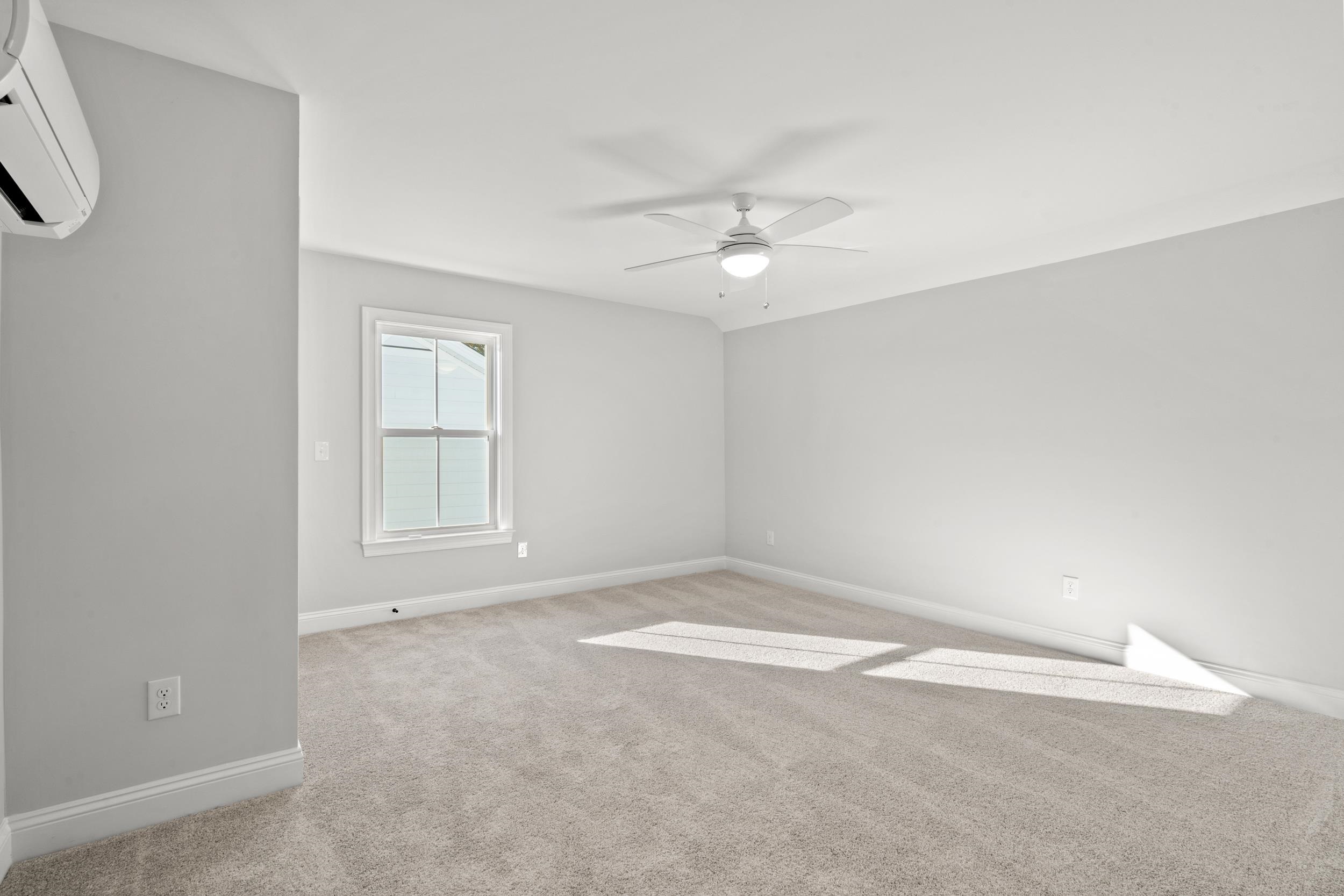 163 Three Oak Ln. Property Photo 13