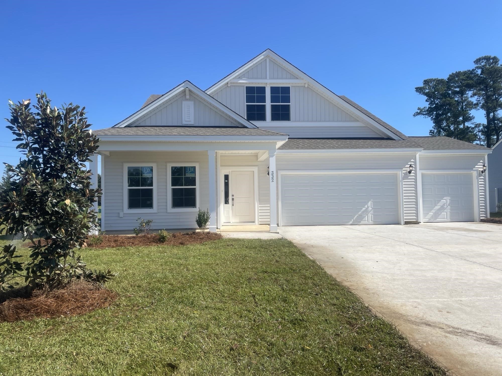 332 Nw Mayflower Dr. Property Photo 2