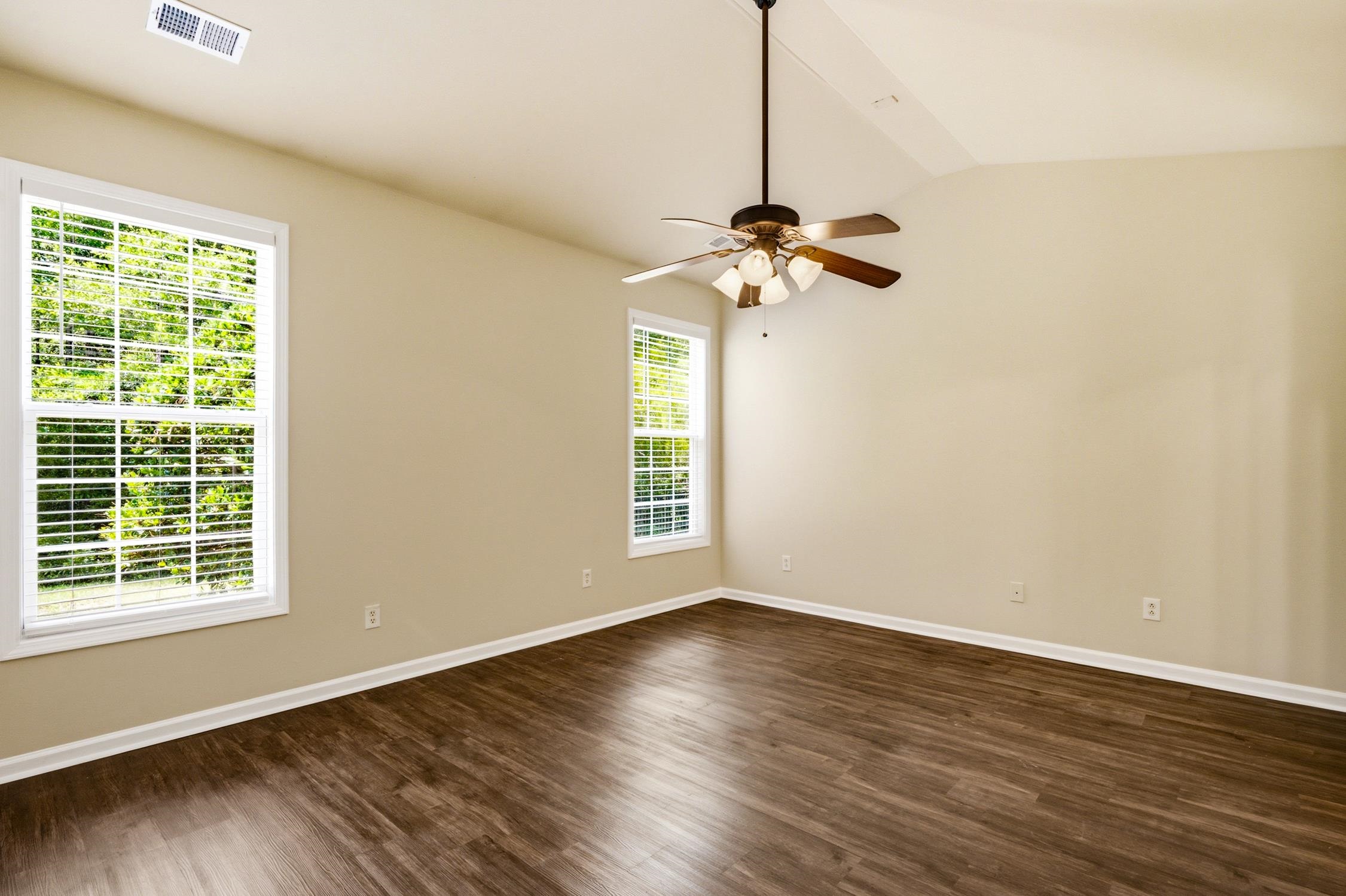 4693 Farm Lake Dr. Property Photo 26
