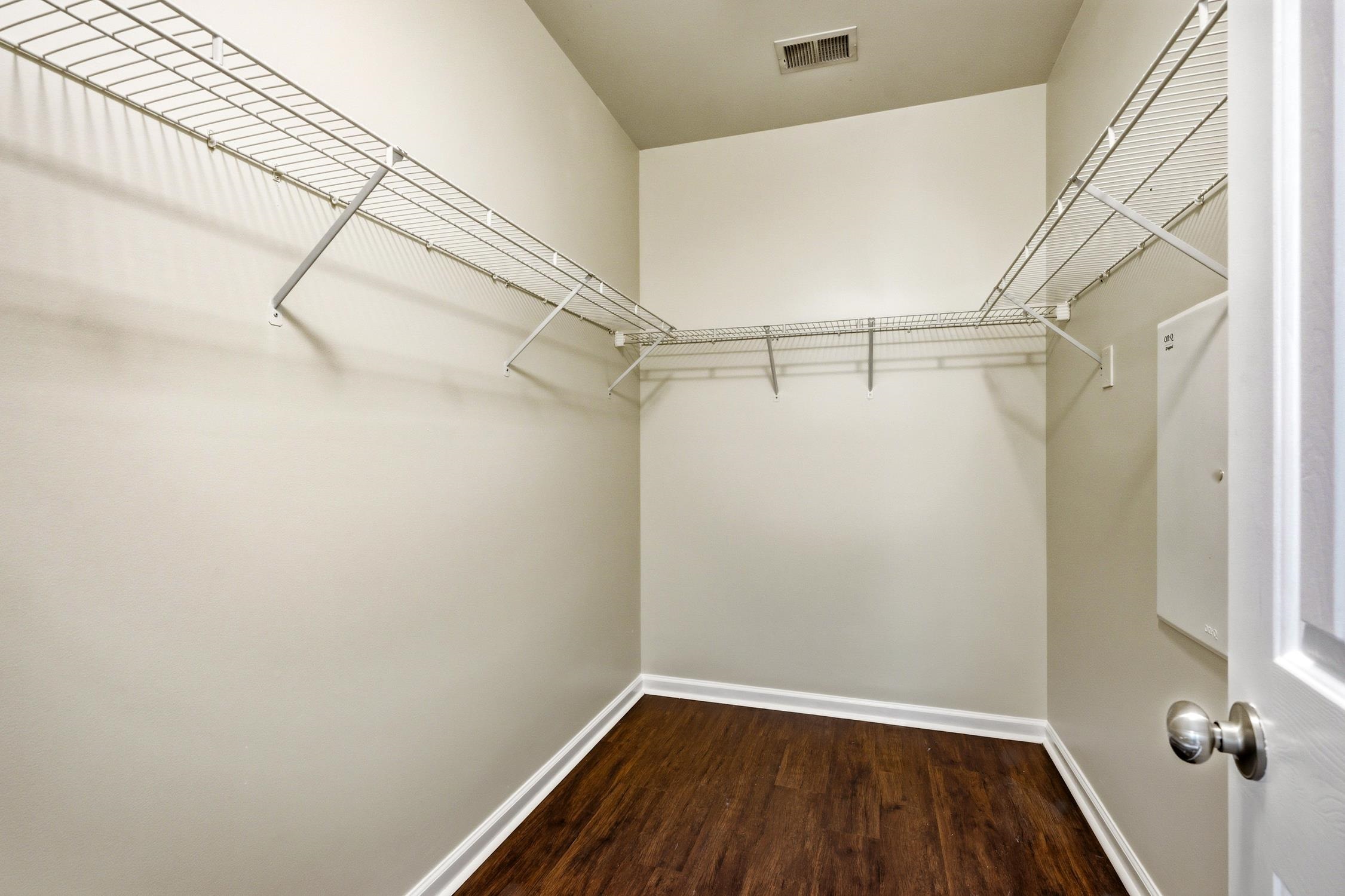 4693 Farm Lake Dr. Property Photo 31
