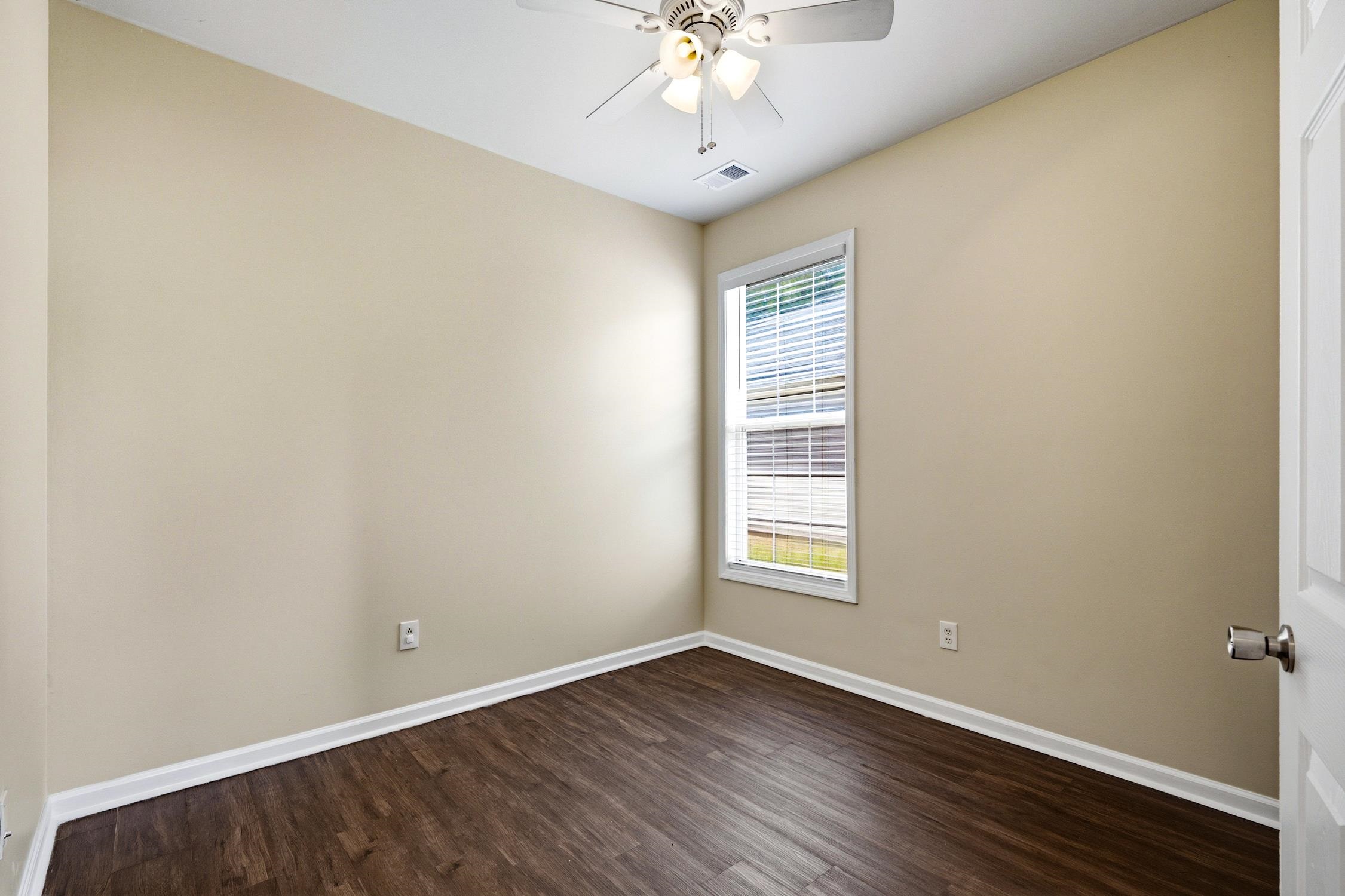4693 Farm Lake Dr. Property Photo 35