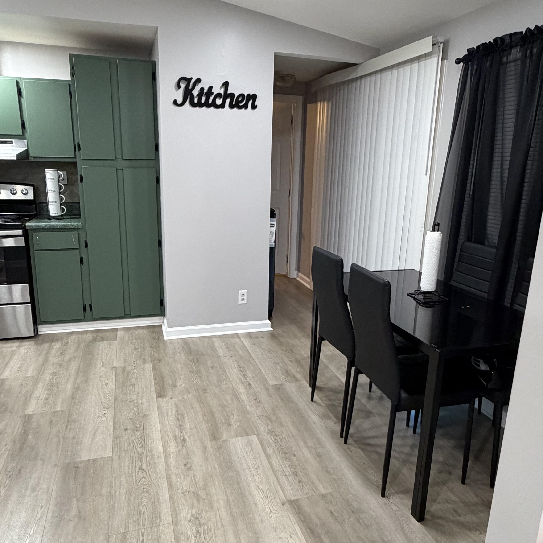 4660 Home Place Circle Property Photo 6