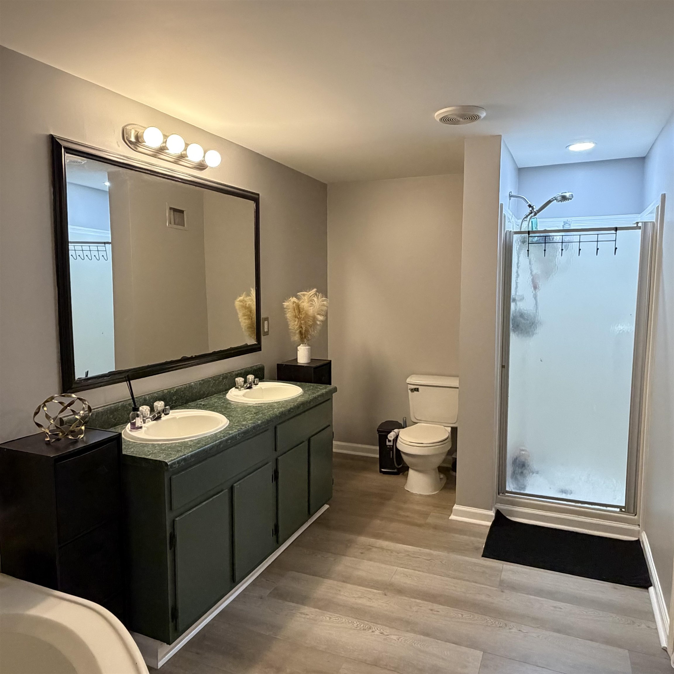 4660 Home Place Circle Property Photo 16