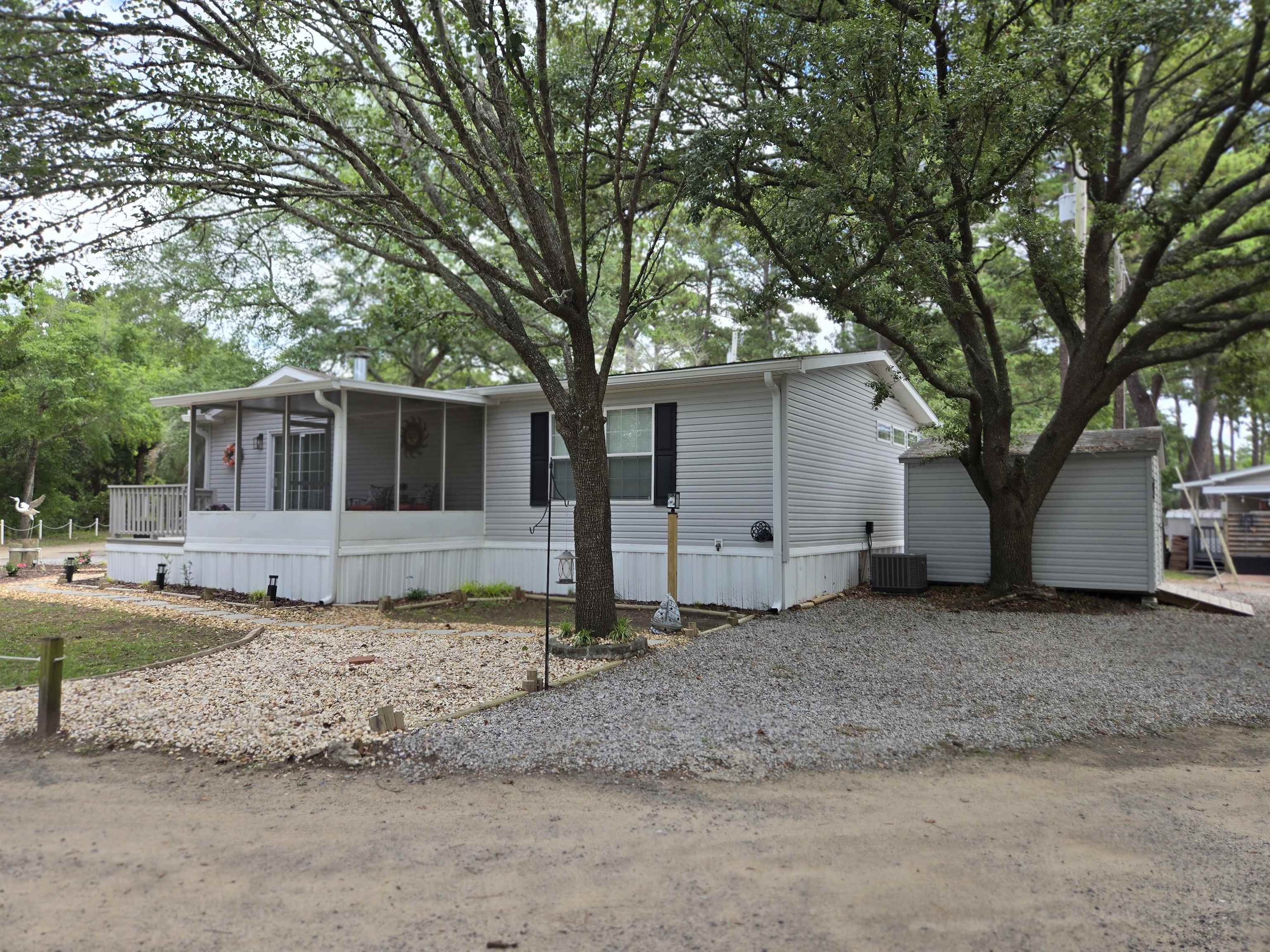 457 E Banks Dr. Property Photo 5