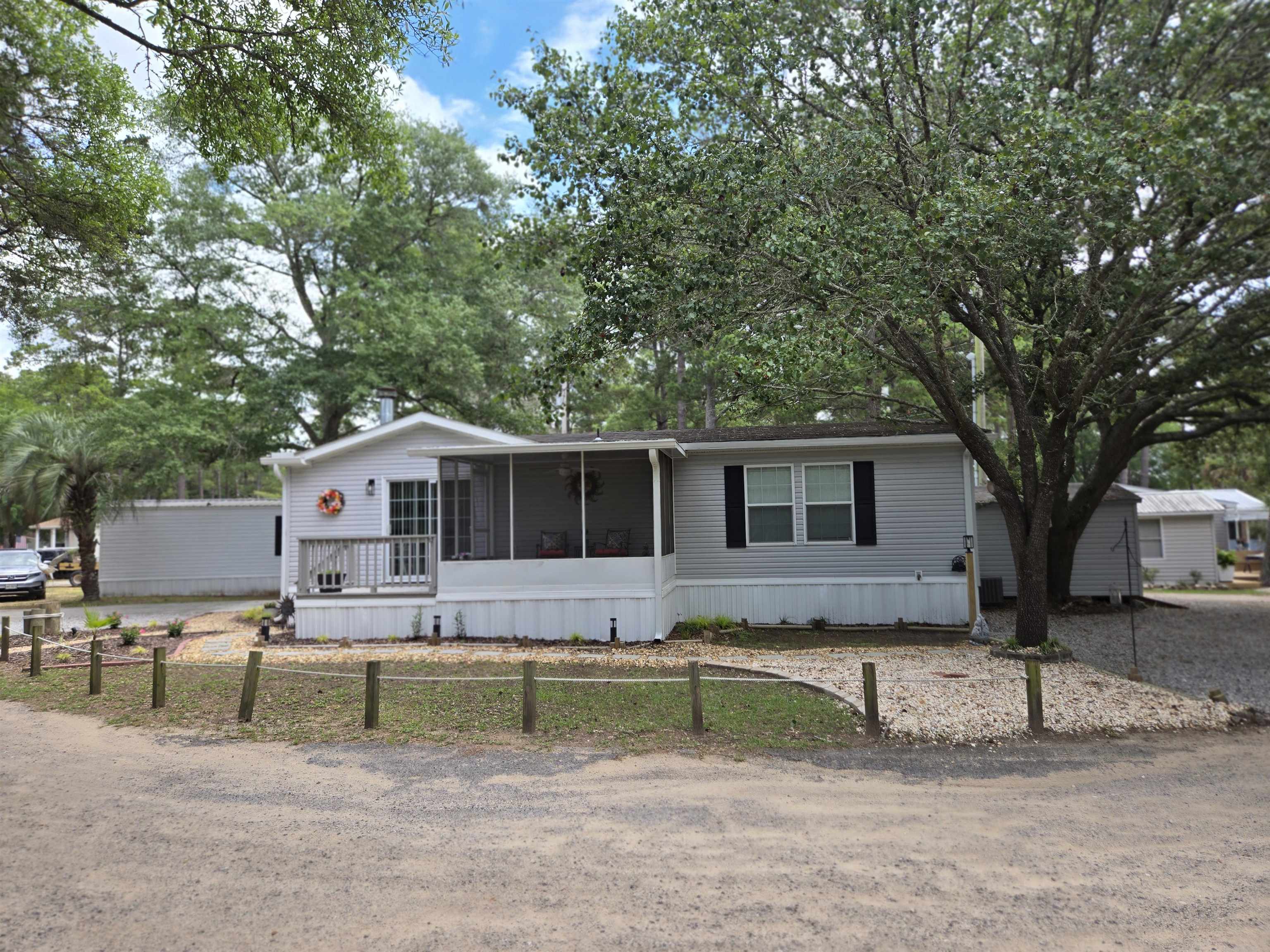 457 E Banks Dr. Property Photo 6