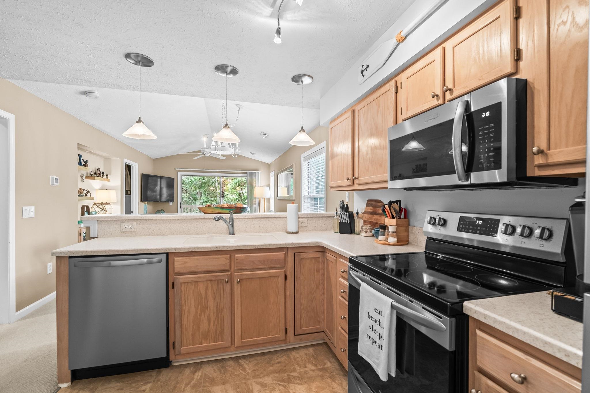 615 Tupelo Ln. Property Photo 14
