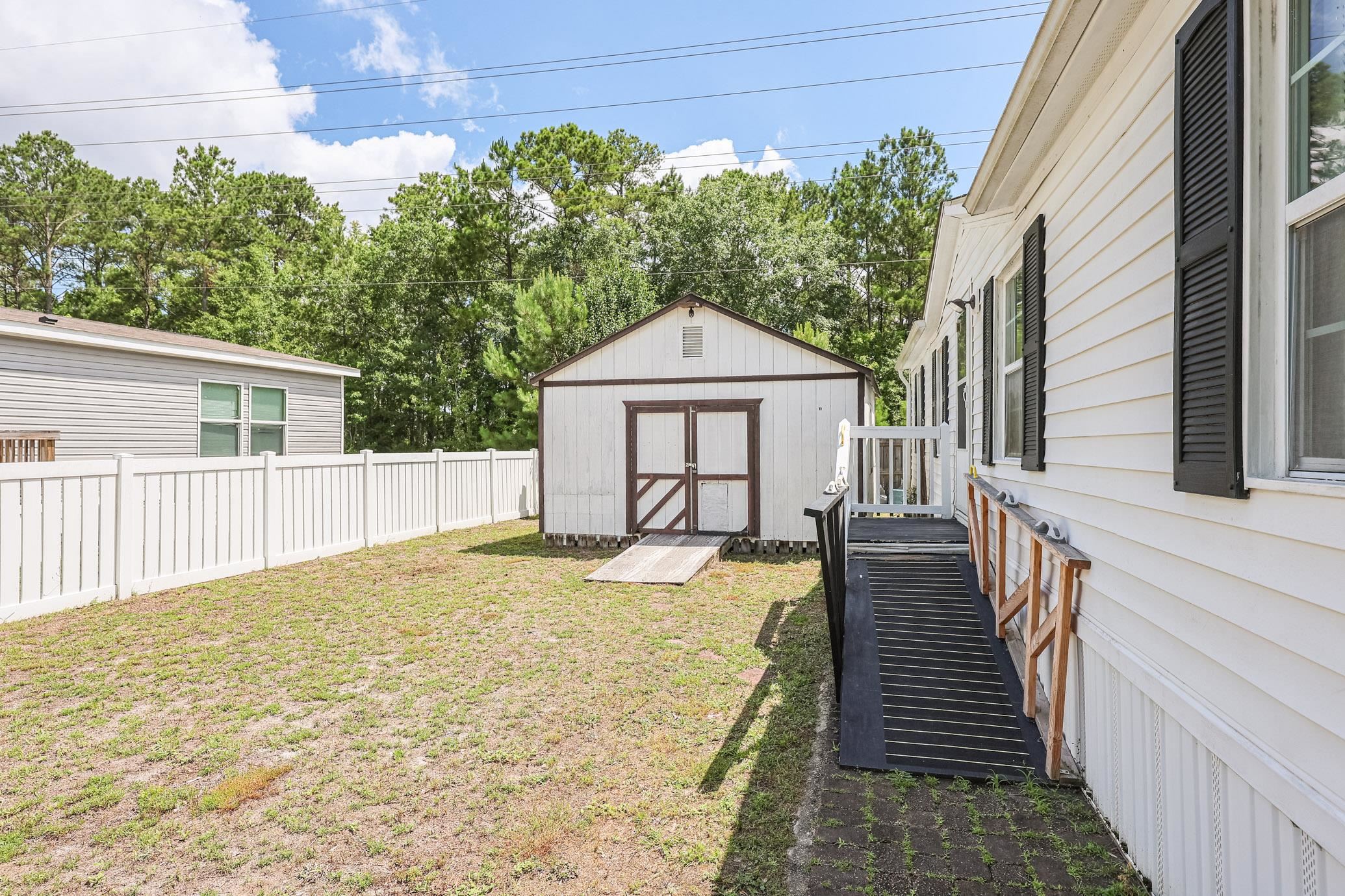 576 Southern Pines Dr. Property Photo 23