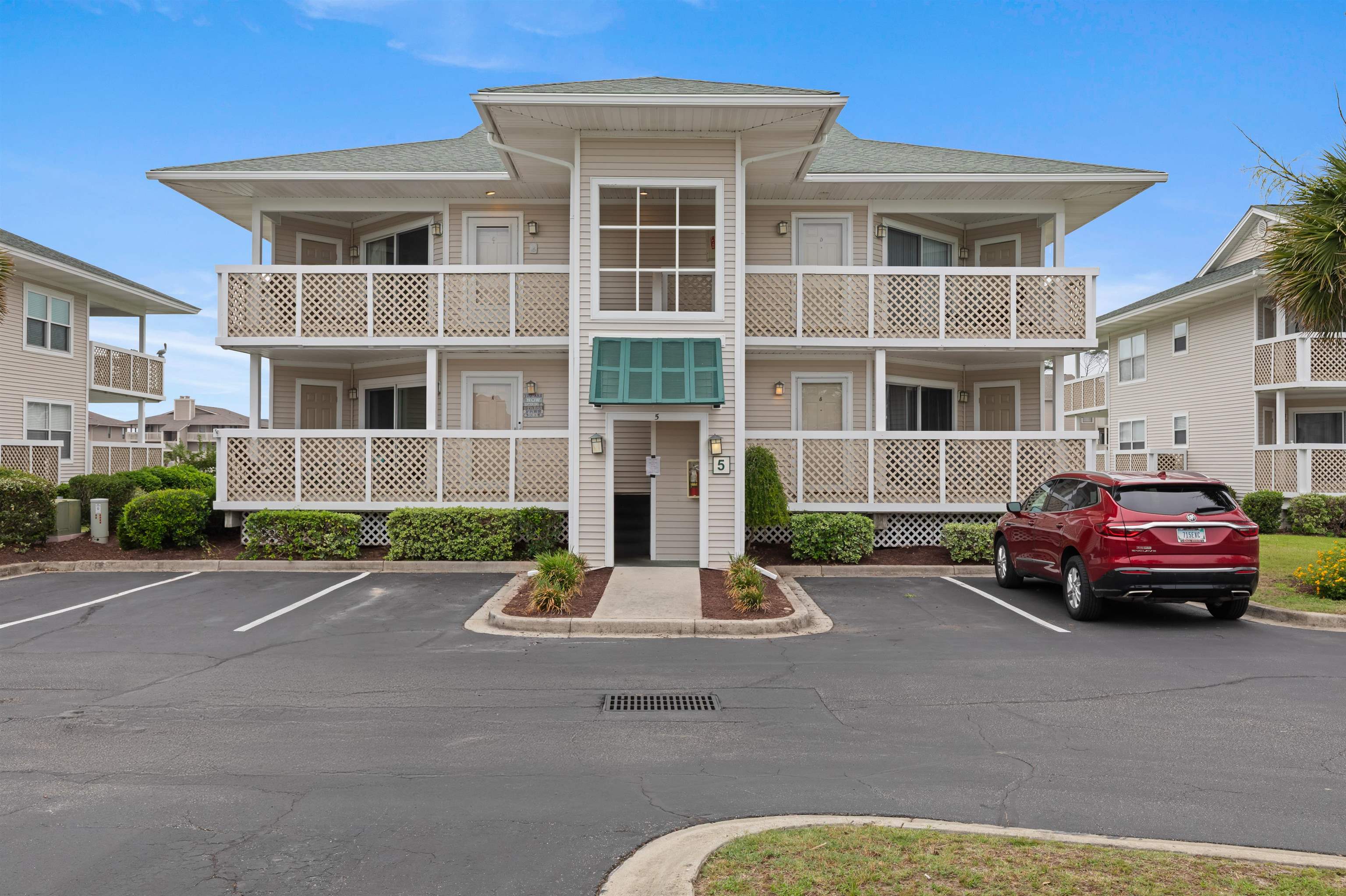 301 Shorehaven Dr. Property Photo 1