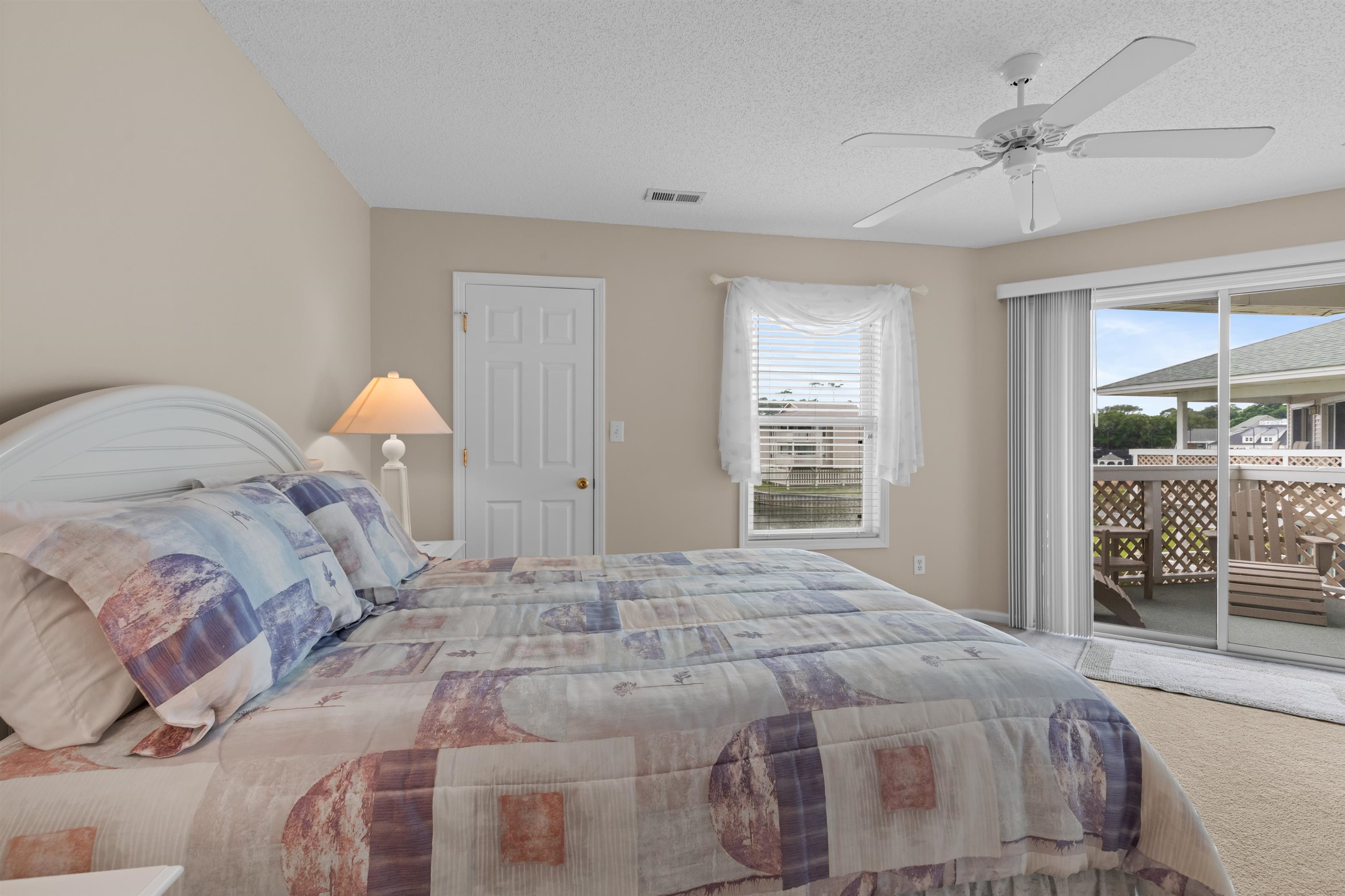 301 Shorehaven Dr. Property Photo 28