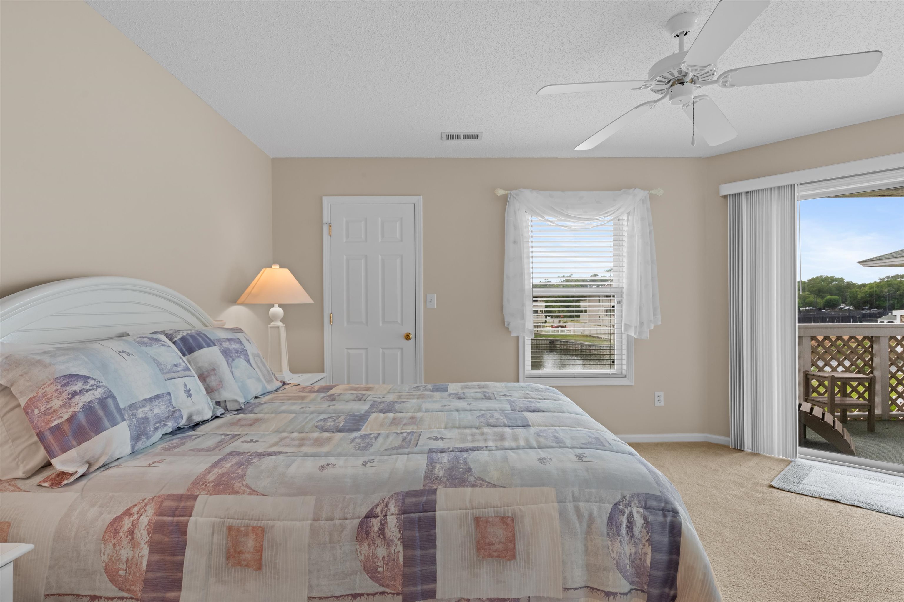 301 Shorehaven Dr. Property Photo 29