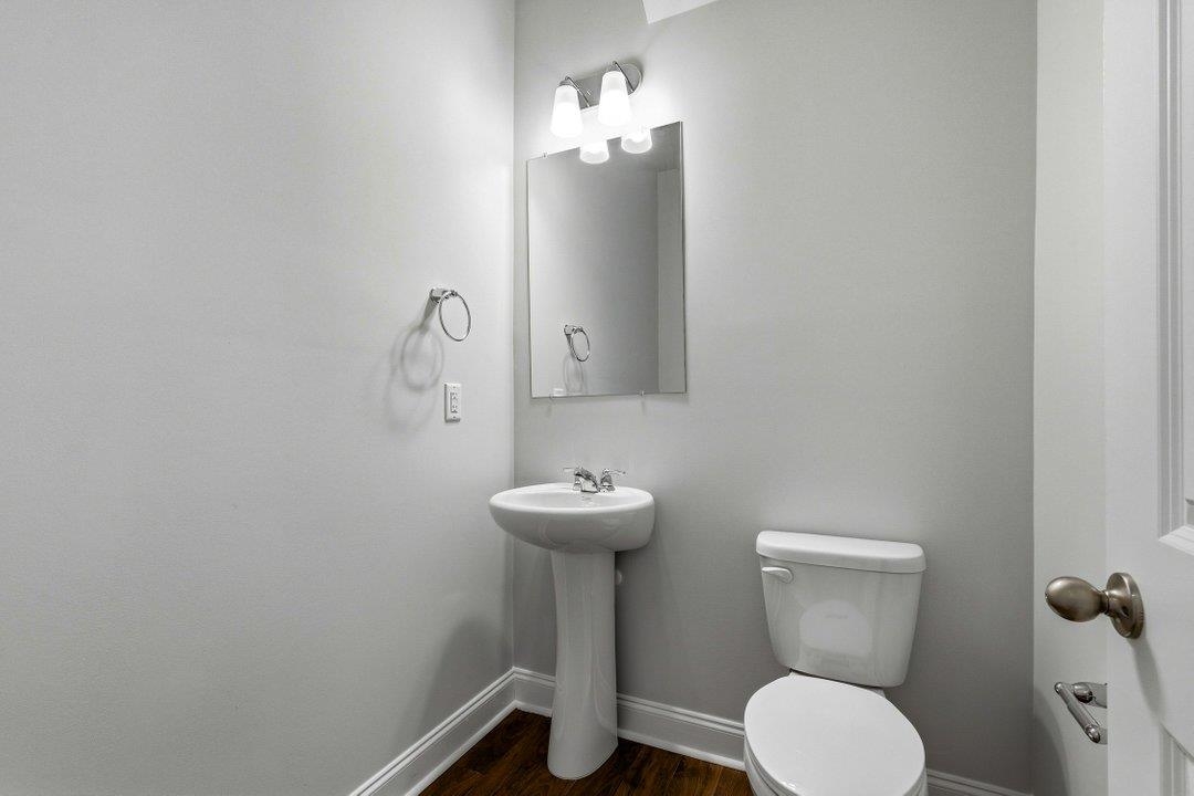 3025 Spain Ln. Property Photo 18