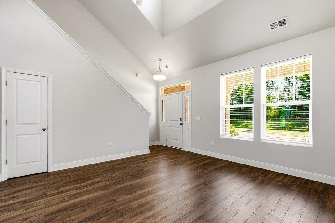 3025 Spain Ln. Property Photo 21