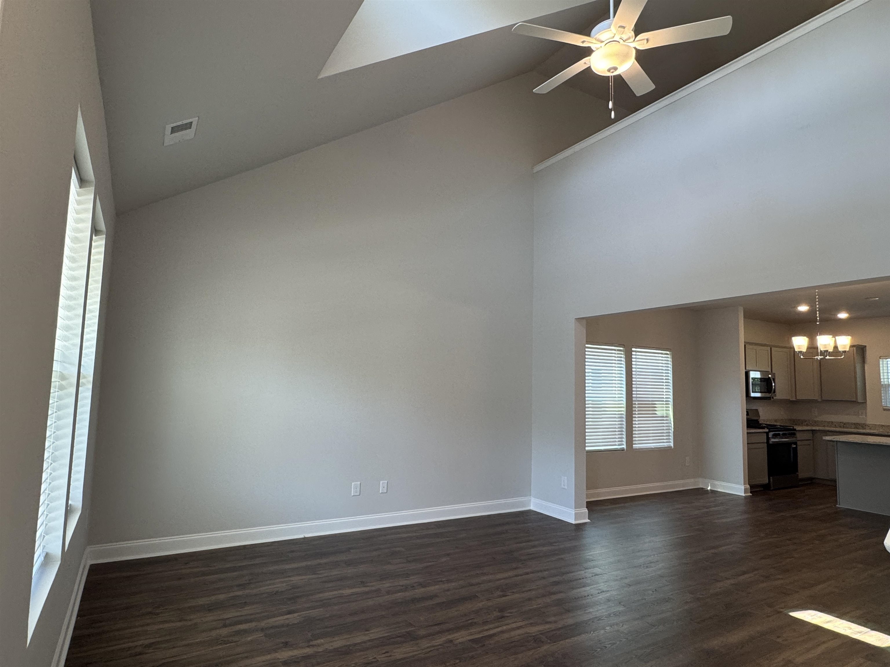 3025 Spain Ln. Property Photo 33