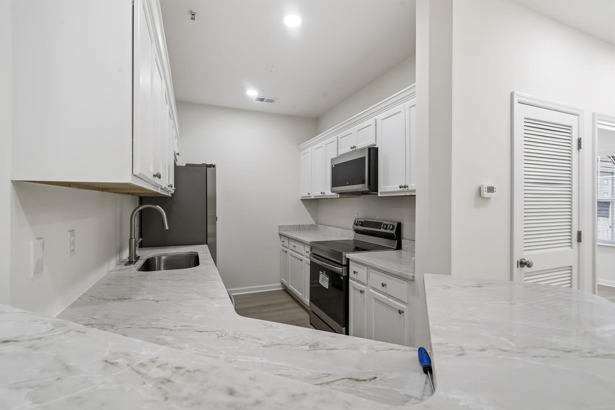 210 Portsmith Dr. Property Photo 12