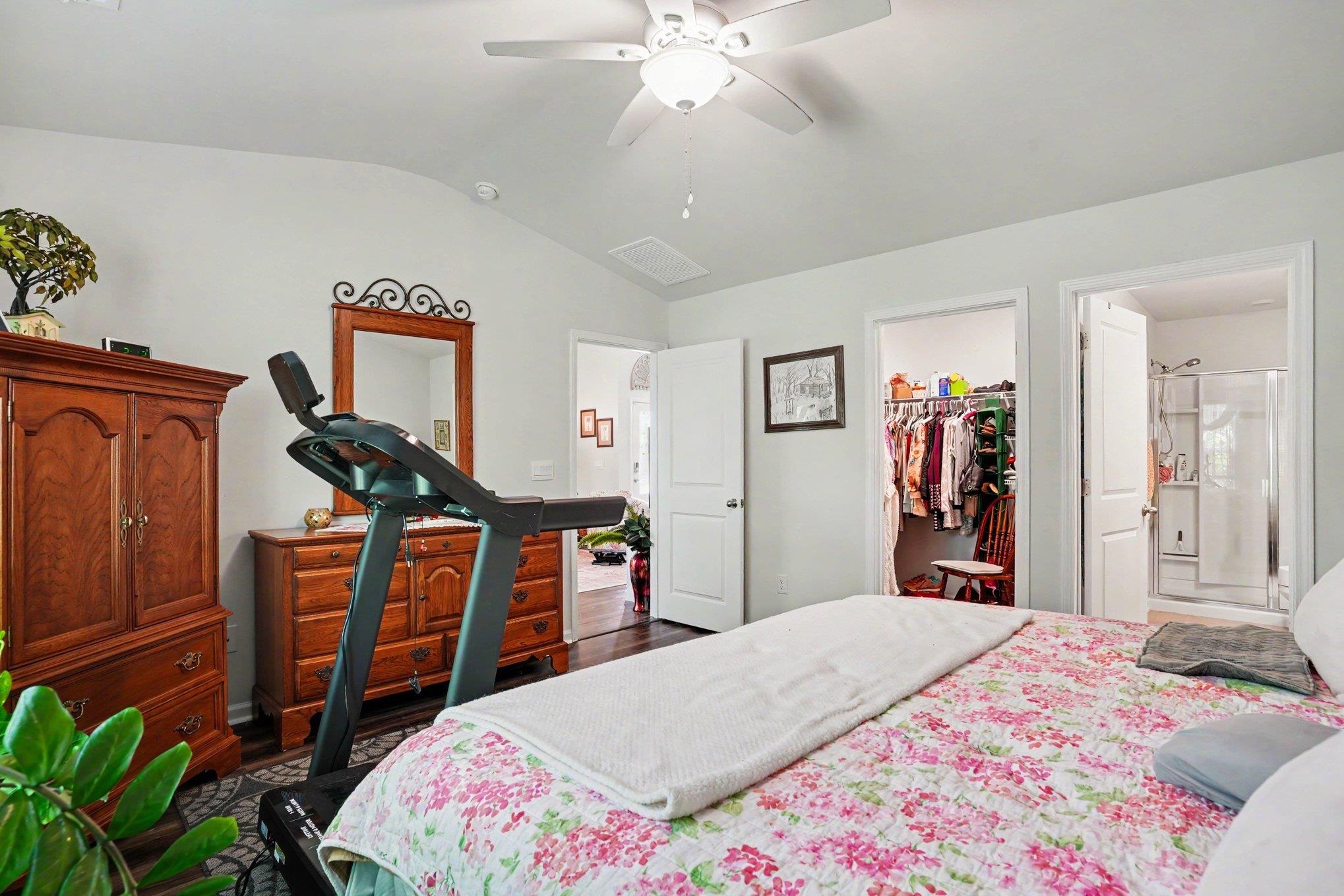 1512 Jardine Loop Property Photo 17