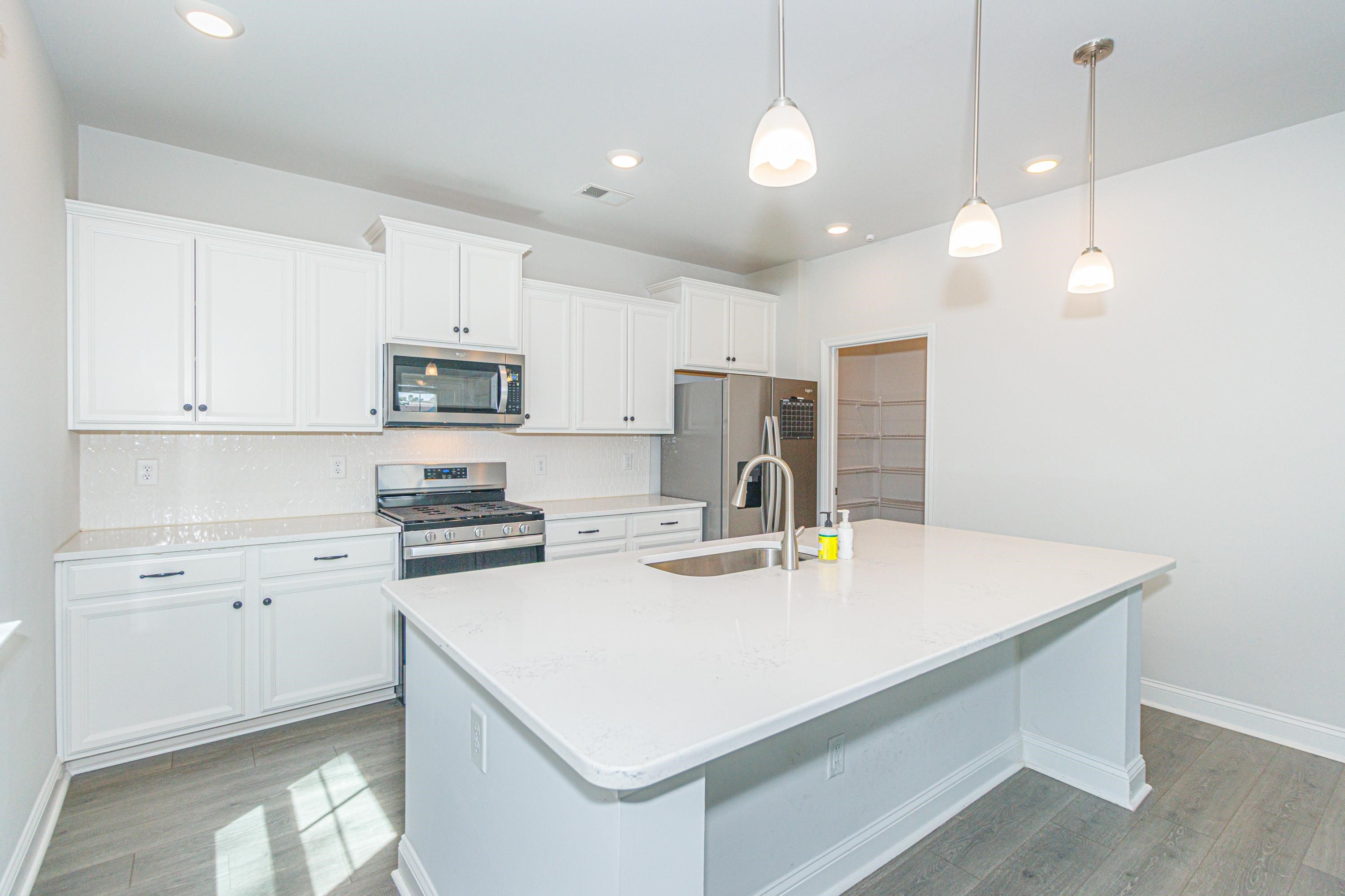 4523 Lady Slipper Dr. Property Photo 10
