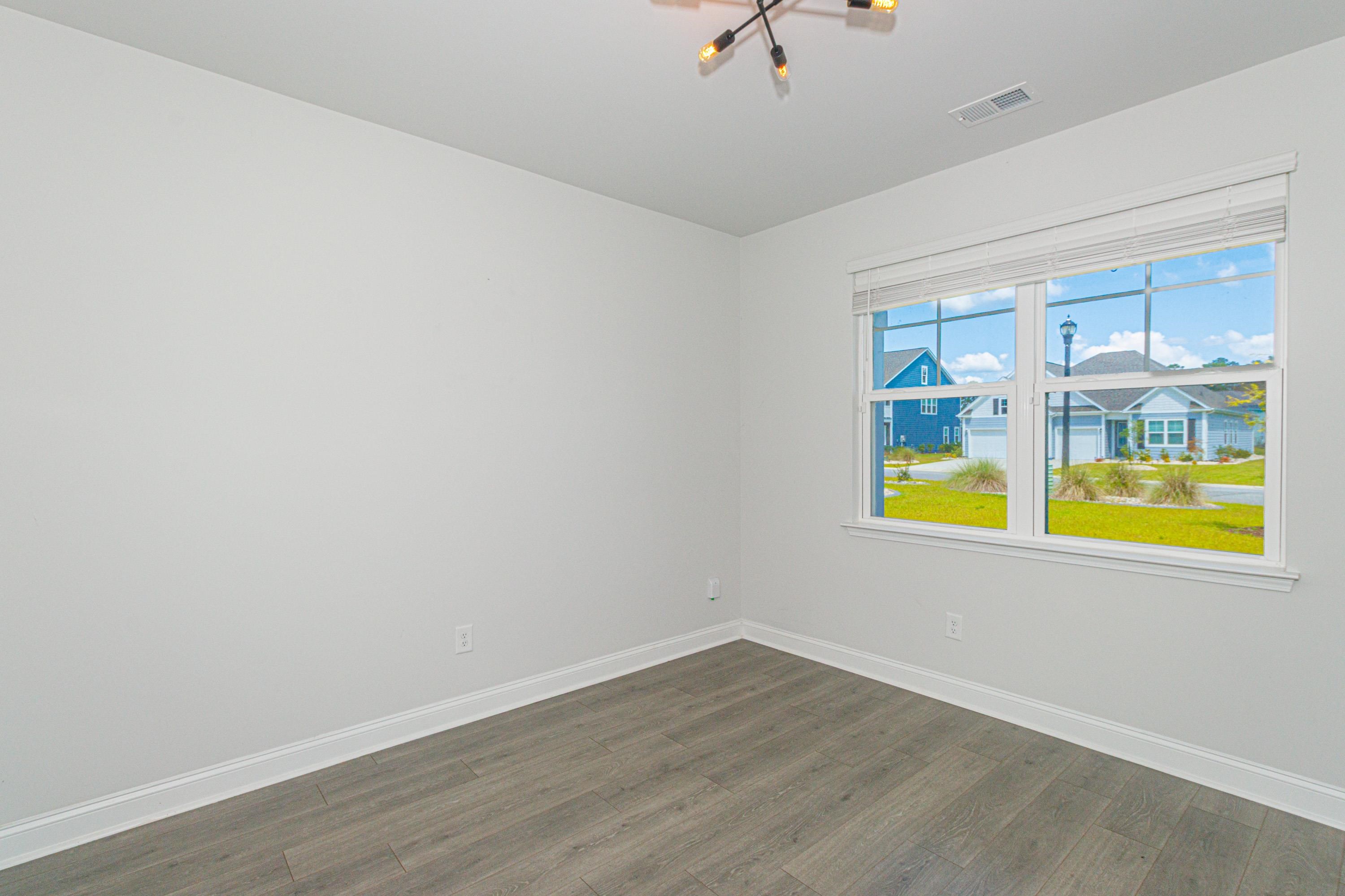 4523 Lady Slipper Dr. Property Photo 16