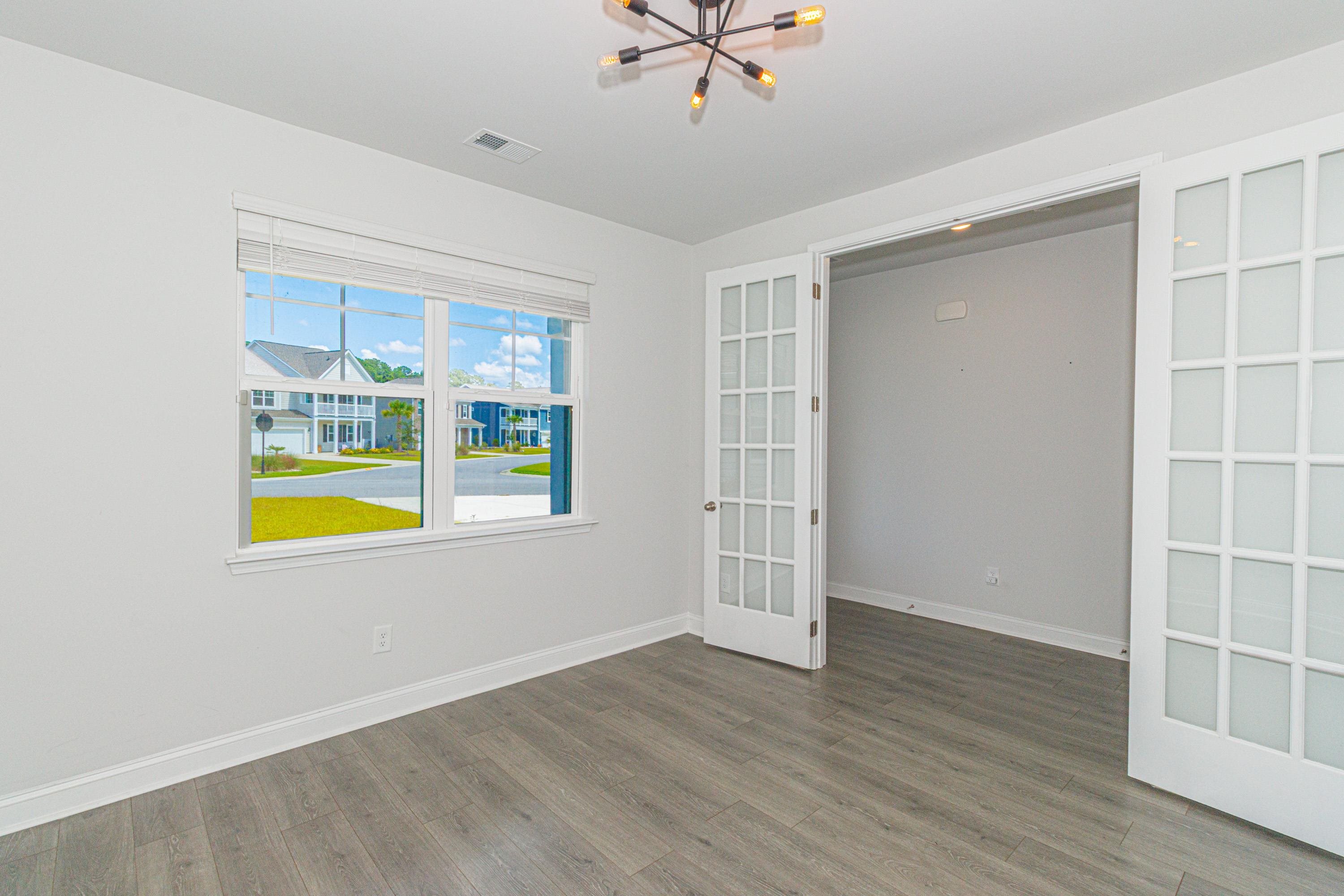 4523 Lady Slipper Dr. Property Photo 17
