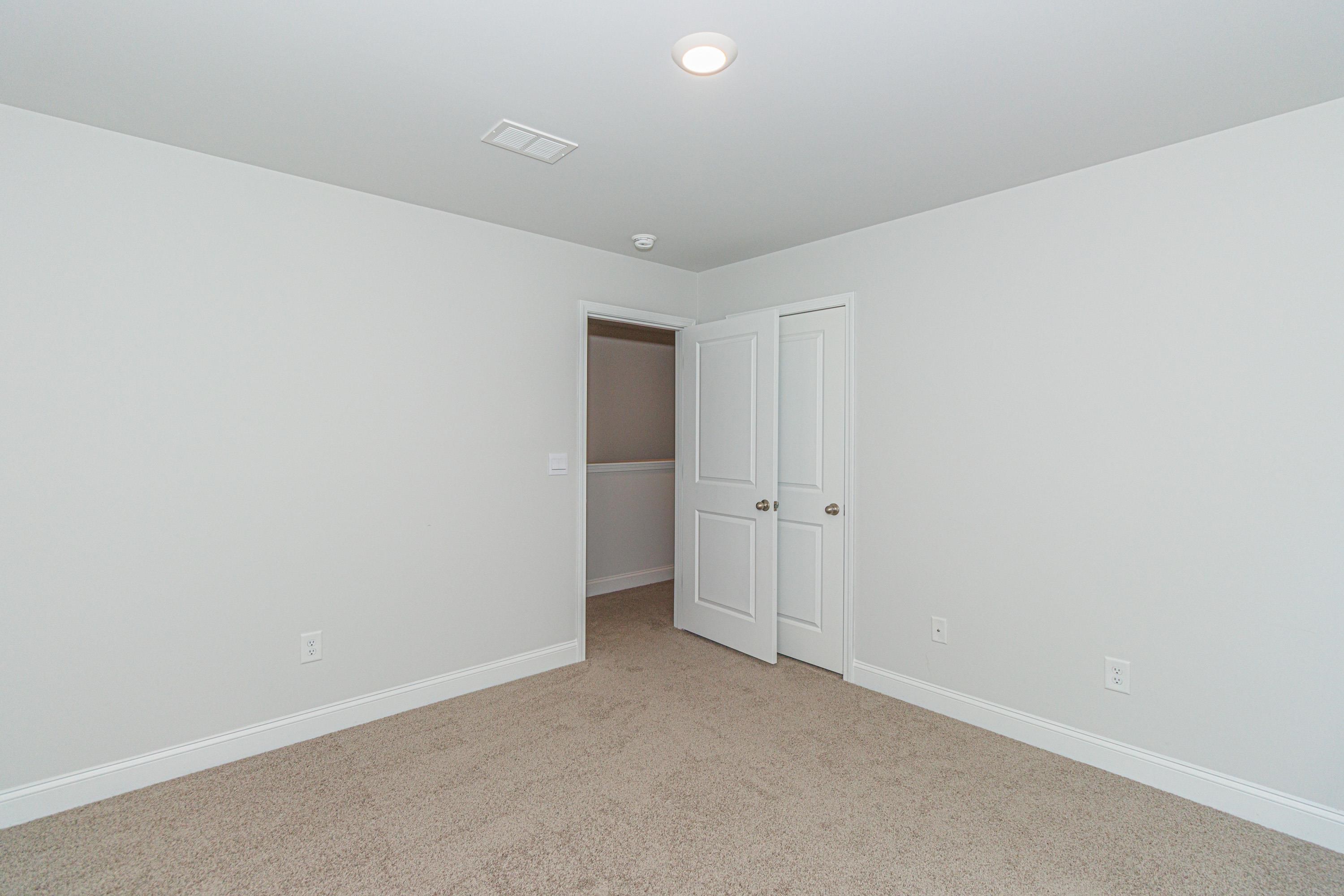 4523 Lady Slipper Dr. Property Photo 32