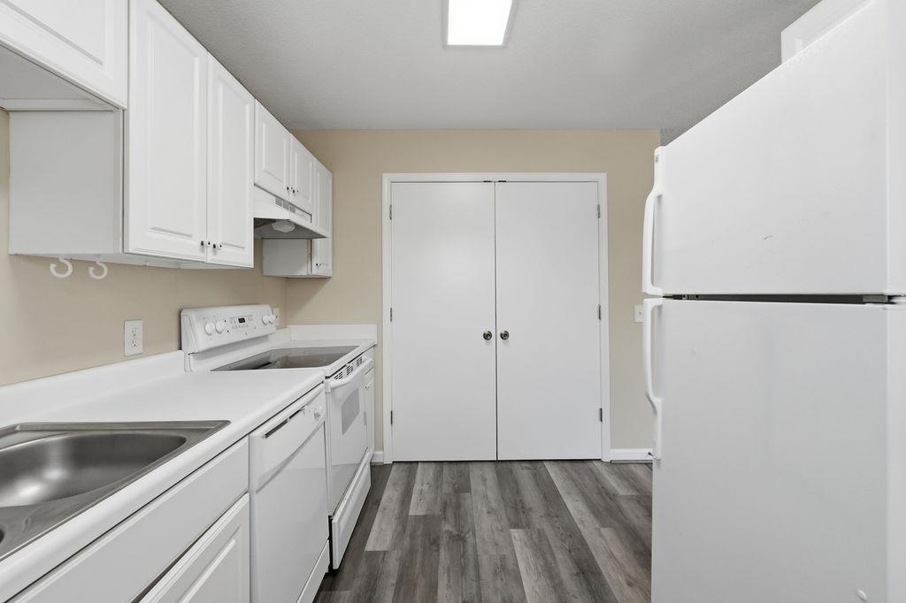 300 Myrtle Greens Dr. Property Photo 6