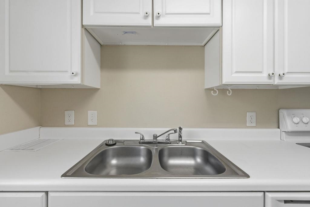 300 Myrtle Greens Dr. Property Photo 10