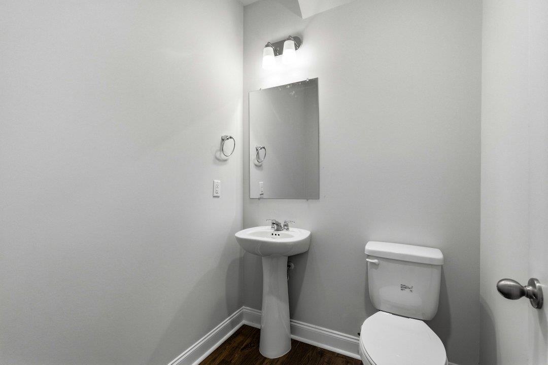 2416 Campton Loop Property Photo 18
