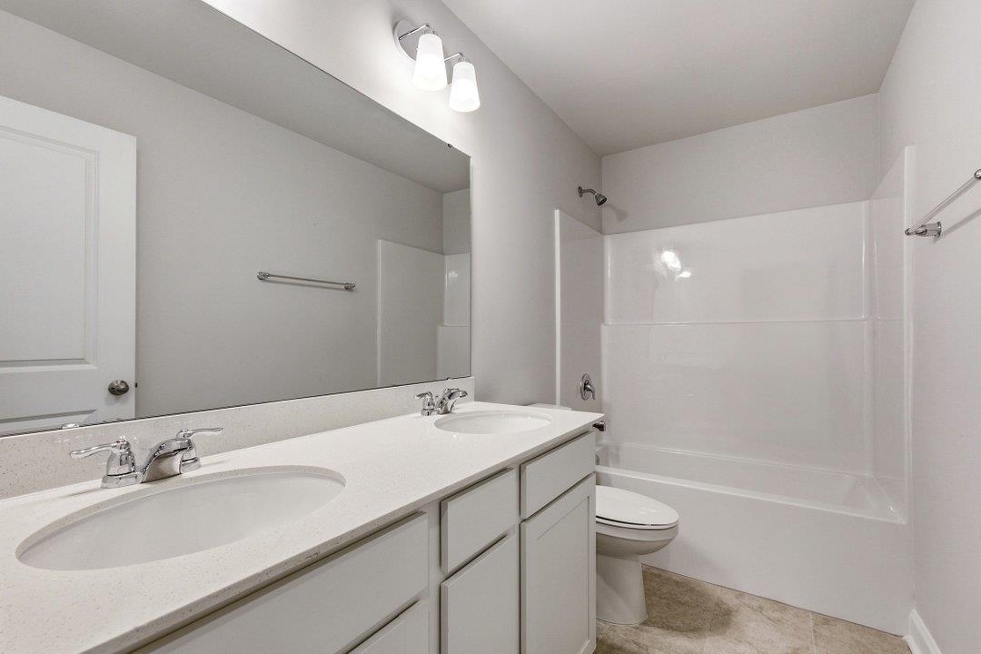 2416 Campton Loop Property Photo 25
